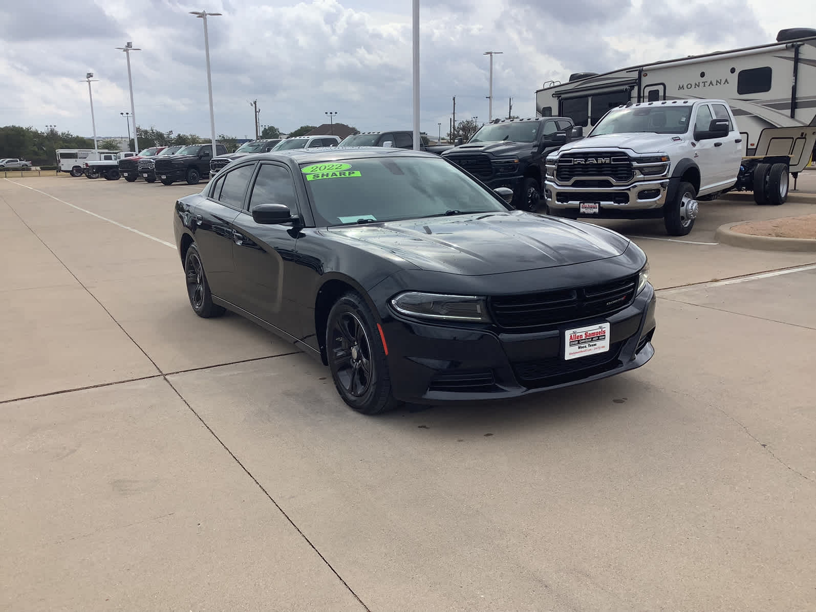 Used Car 2022 Dodge Charger  Sedan 4 Dr. Sxt Rear Wheel Drive For Sale Under $30,000 In Waco, Texas