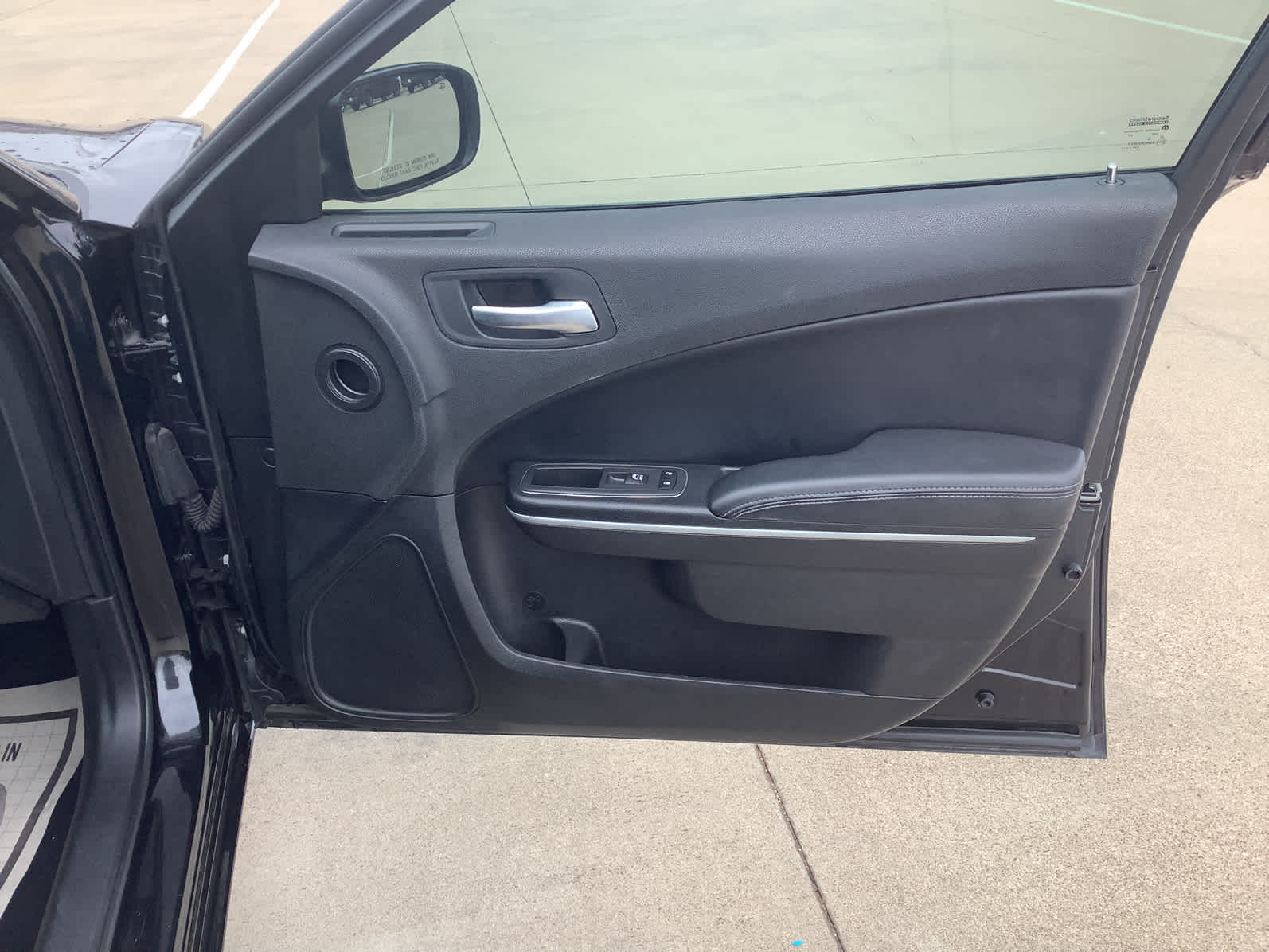 Used Car 2022 Dodge Charger  Sedan 4 Dr. Sxt Rear Wheel Drive For Sale Under $30,000 In Waco, Texas