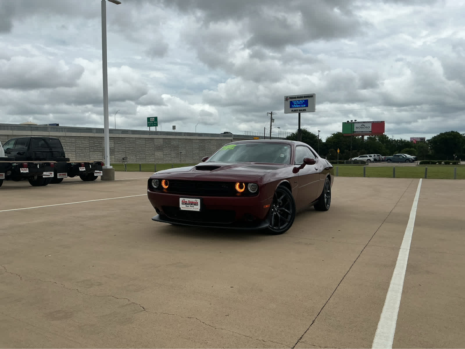 Used Car 2023 Dodge Challenger  R/t For Sale Under $40,000 In Waco, Texas