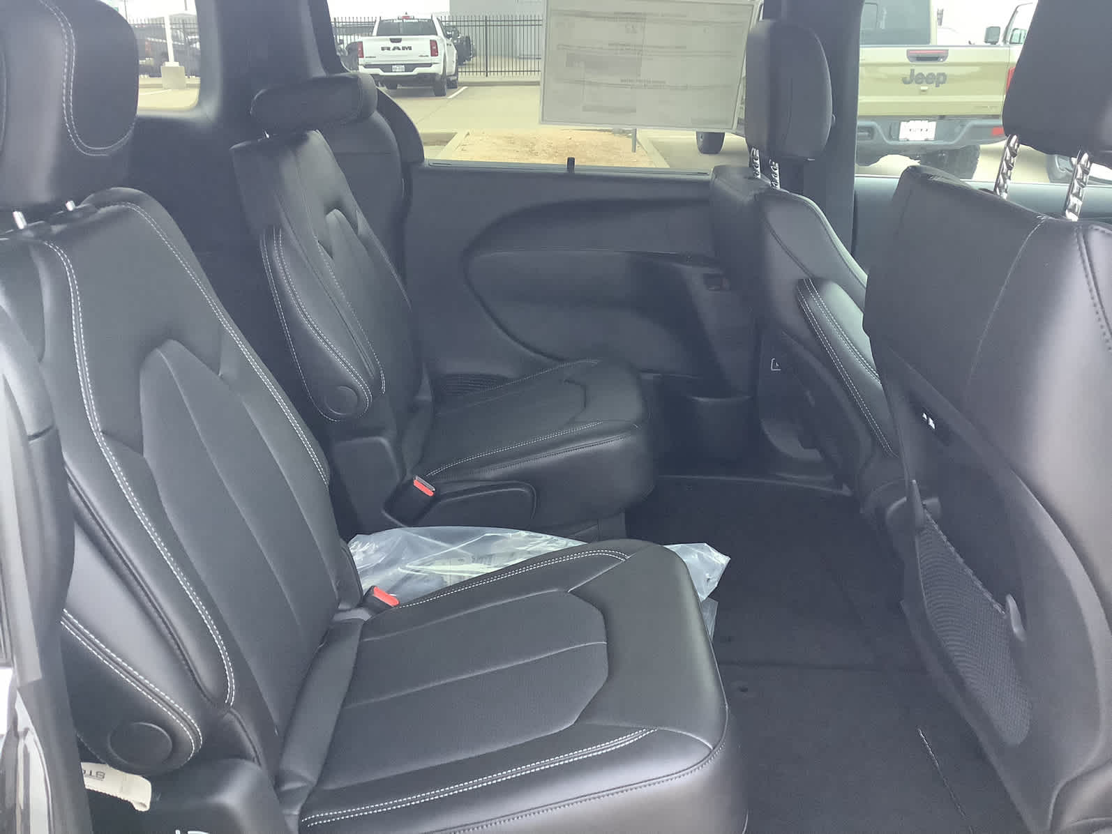 new 2026 Chrysler Pacifica car, priced at $42,917