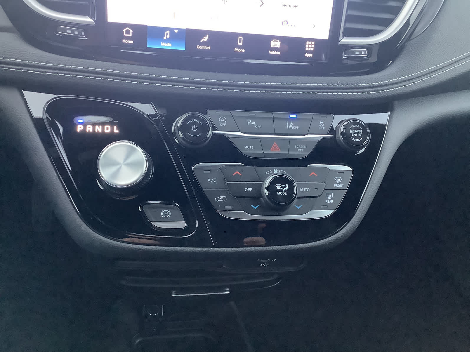 new 2026 Chrysler Pacifica car, priced at $42,917