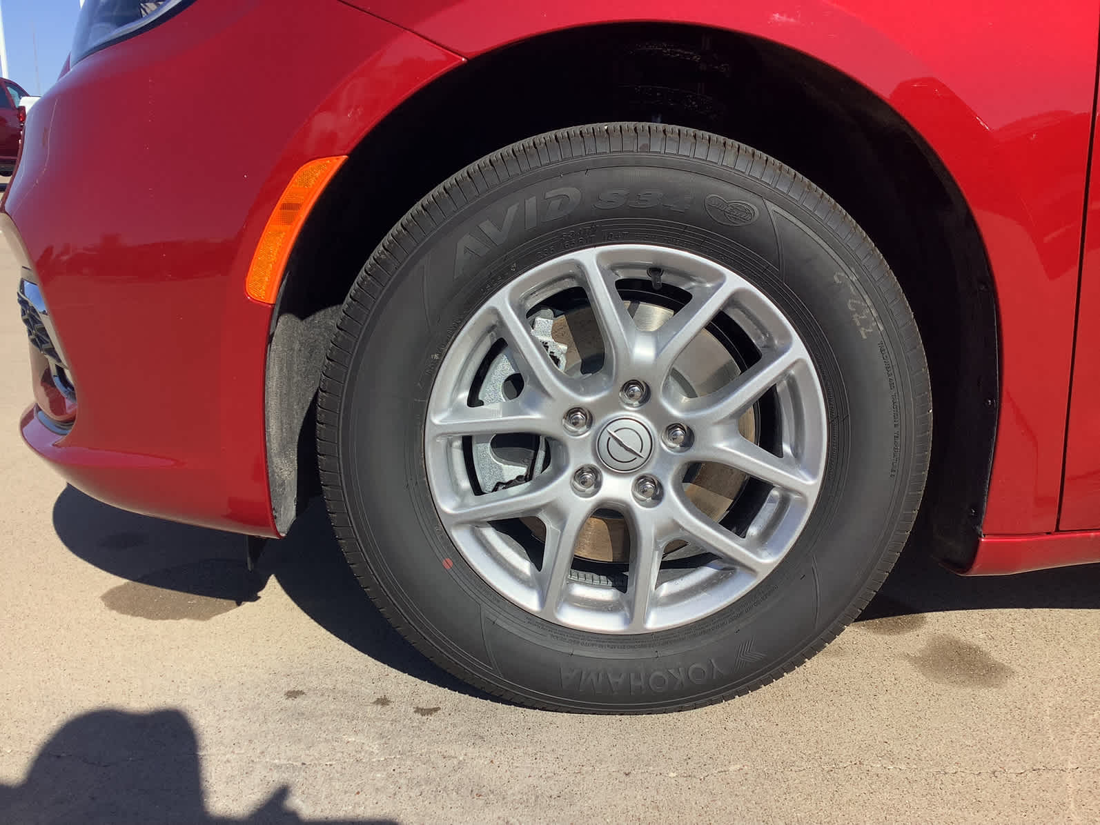 new 2026 Chrysler Pacifica car, priced at $42,707