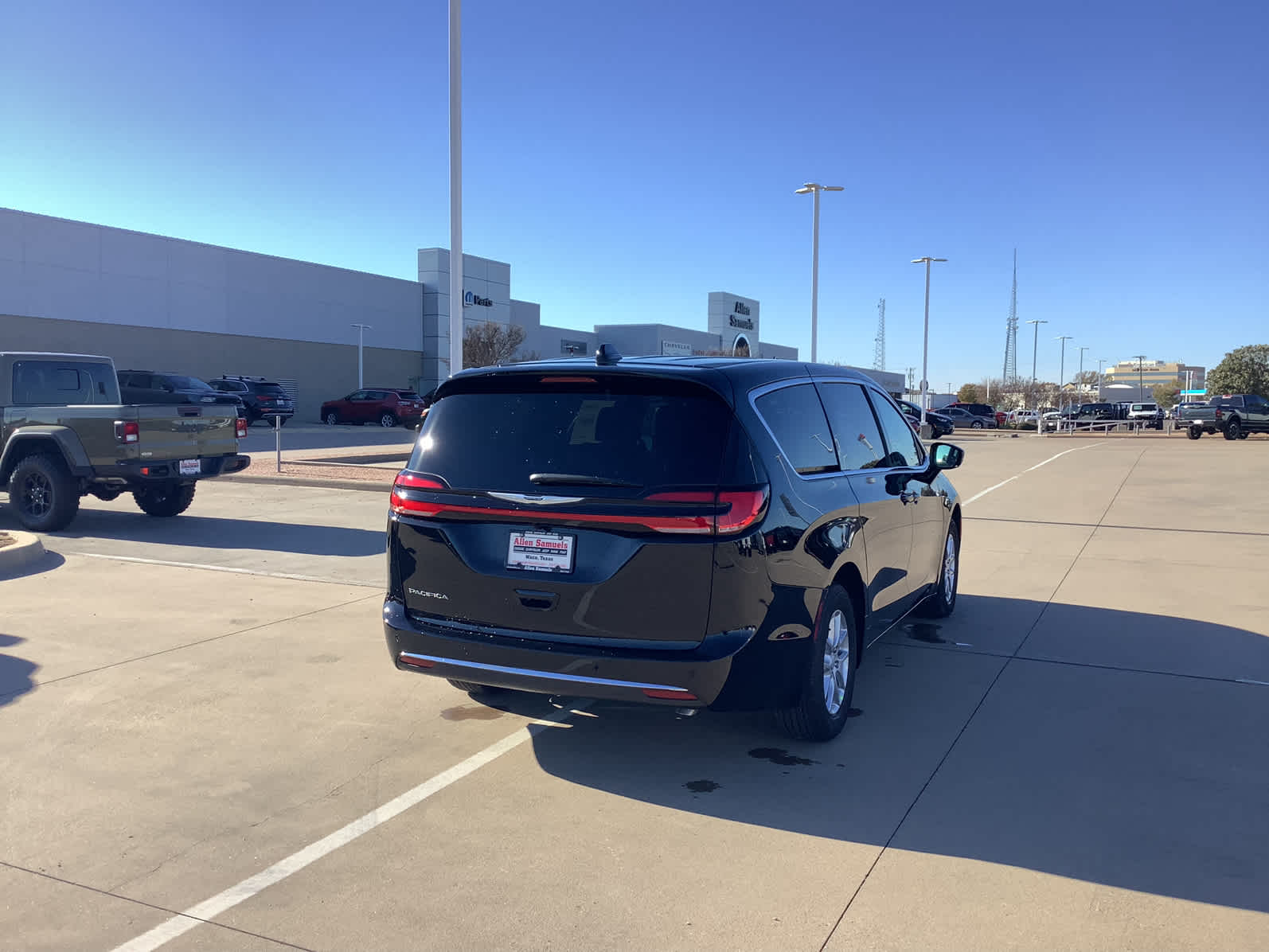 new 2026 Chrysler Pacifica car, priced at $47,145