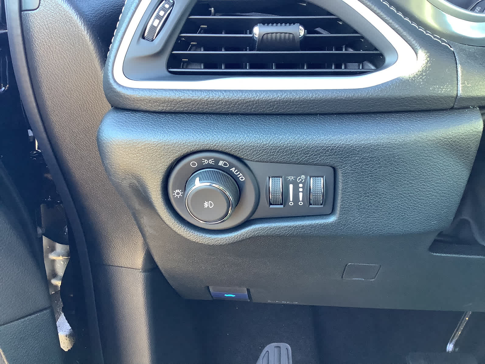 new 2026 Chrysler Pacifica car, priced at $47,145