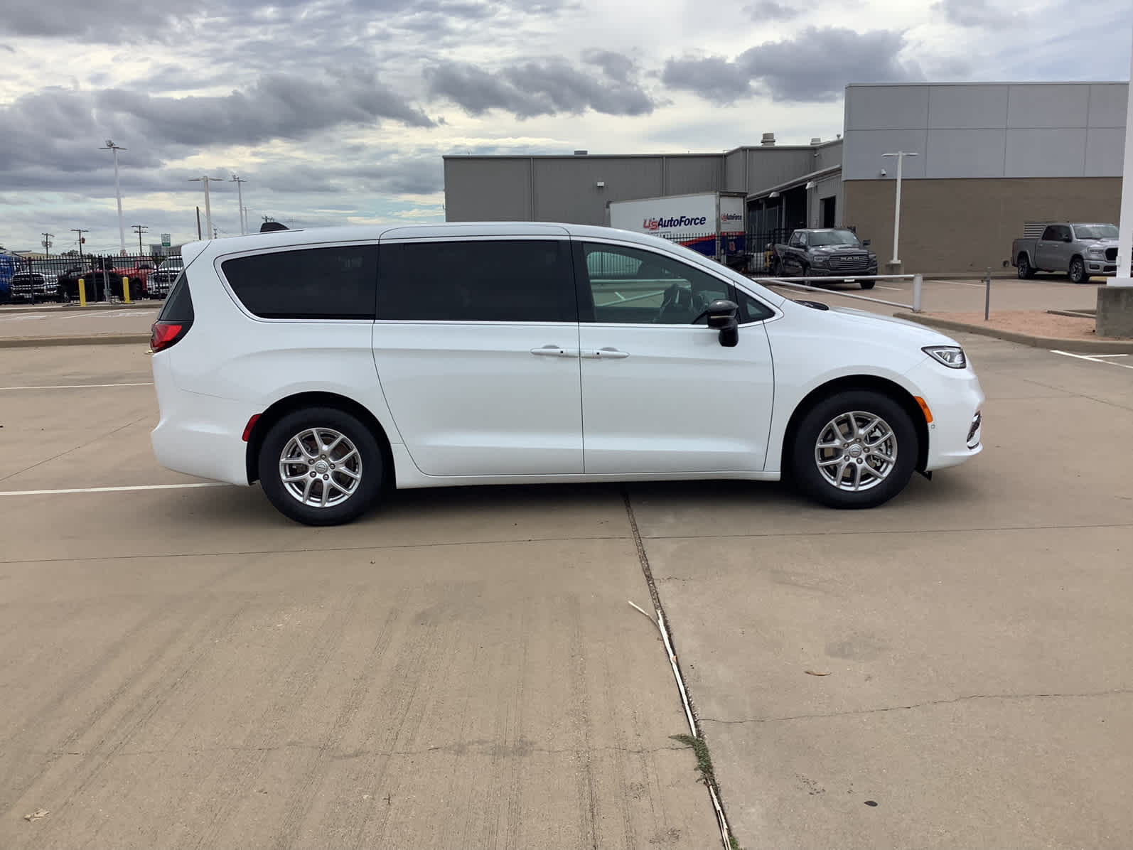 new 2026 Chrysler Pacifica car, priced at $41,999