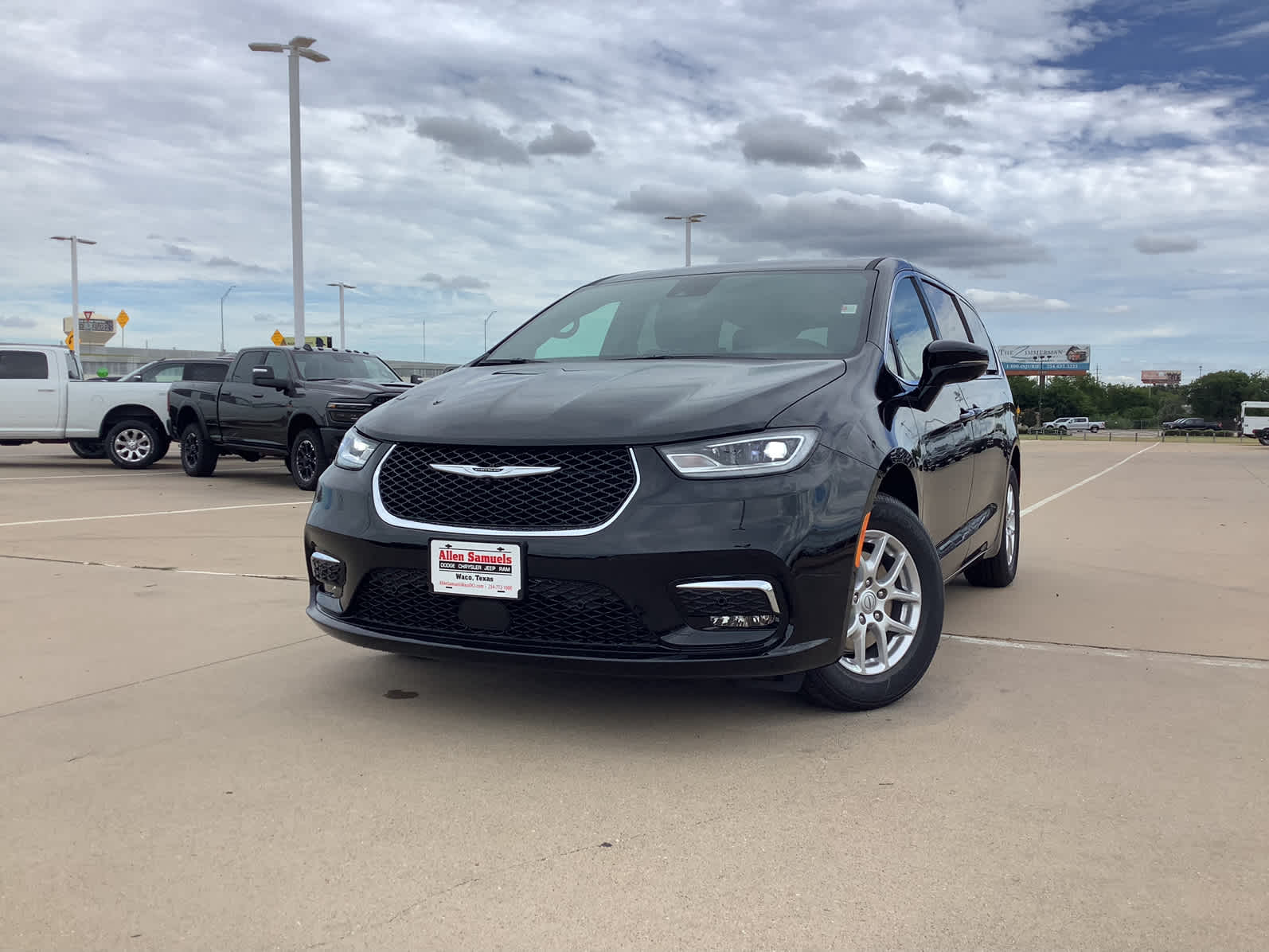new 2026 Chrysler Pacifica car, priced at $41,955