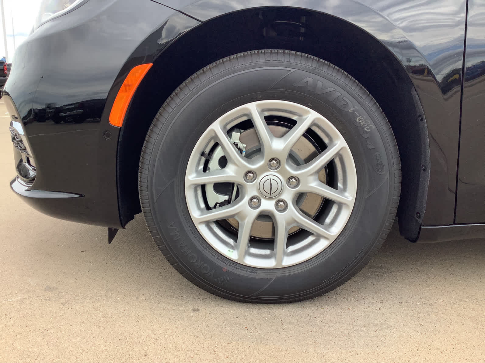 new 2026 Chrysler Pacifica car, priced at $41,955