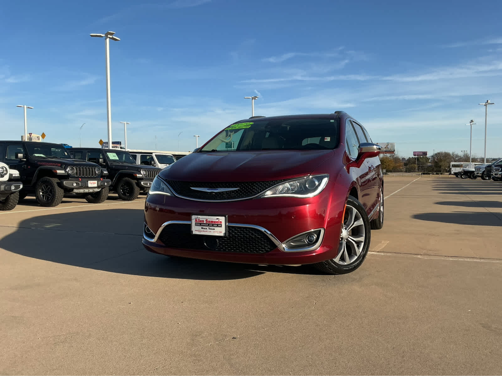 Used Car 2019 Chrysler Pacifica  Limited For Sale Under $20,000 In Waco, Texas