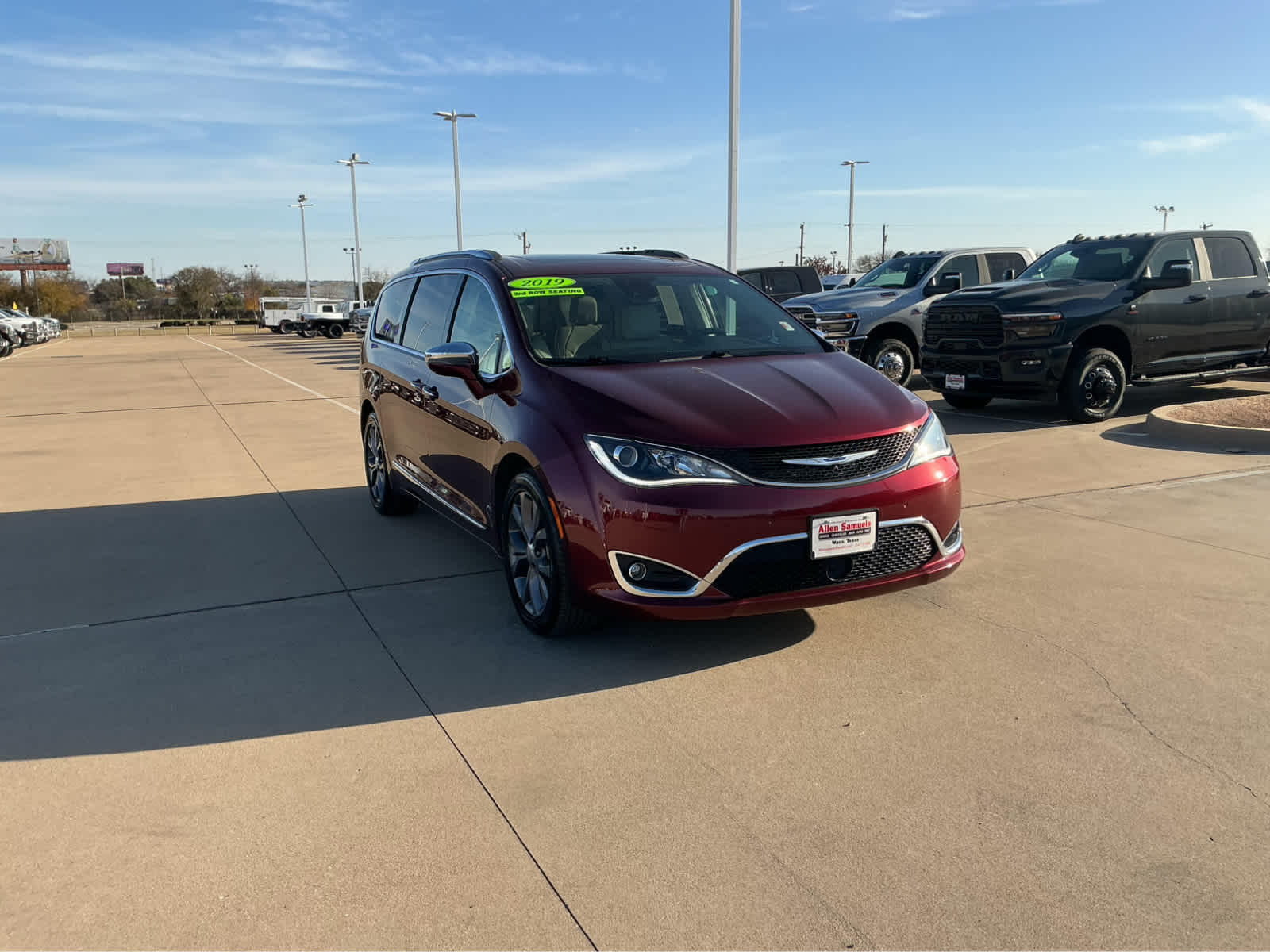 Used Car 2019 Chrysler Pacifica  Limited For Sale Under $20,000 In Waco, Texas