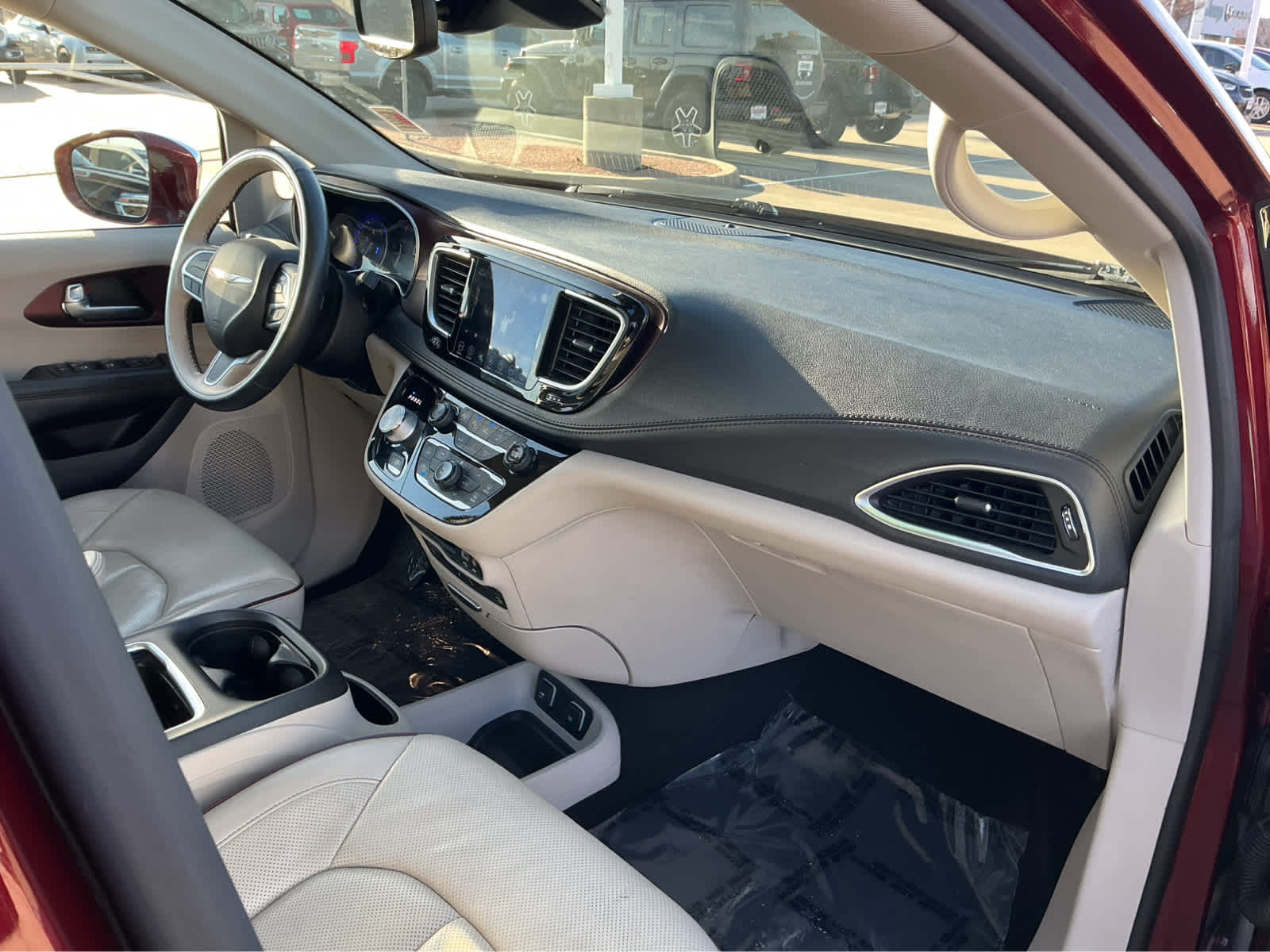 Used Car 2019 Chrysler Pacifica  Limited For Sale Under $20,000 In Waco, Texas