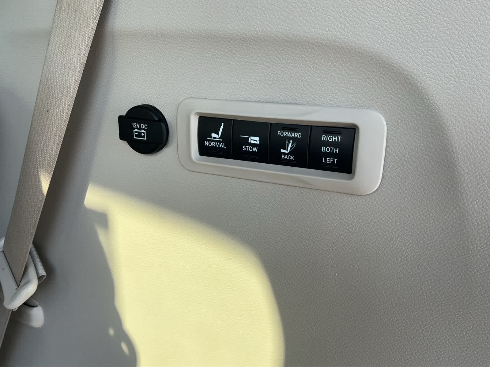 Used Car 2019 Chrysler Pacifica  Limited For Sale Under $20,000 In Waco, Texas