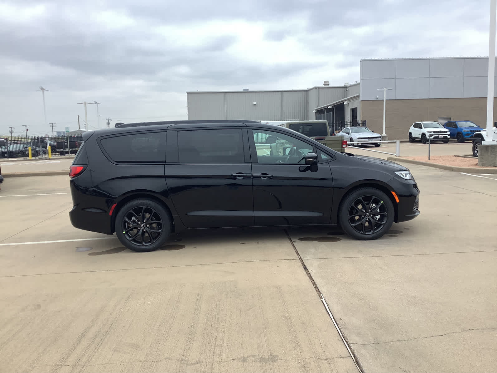 new 2026 Chrysler Pacifica car, priced at $49,873