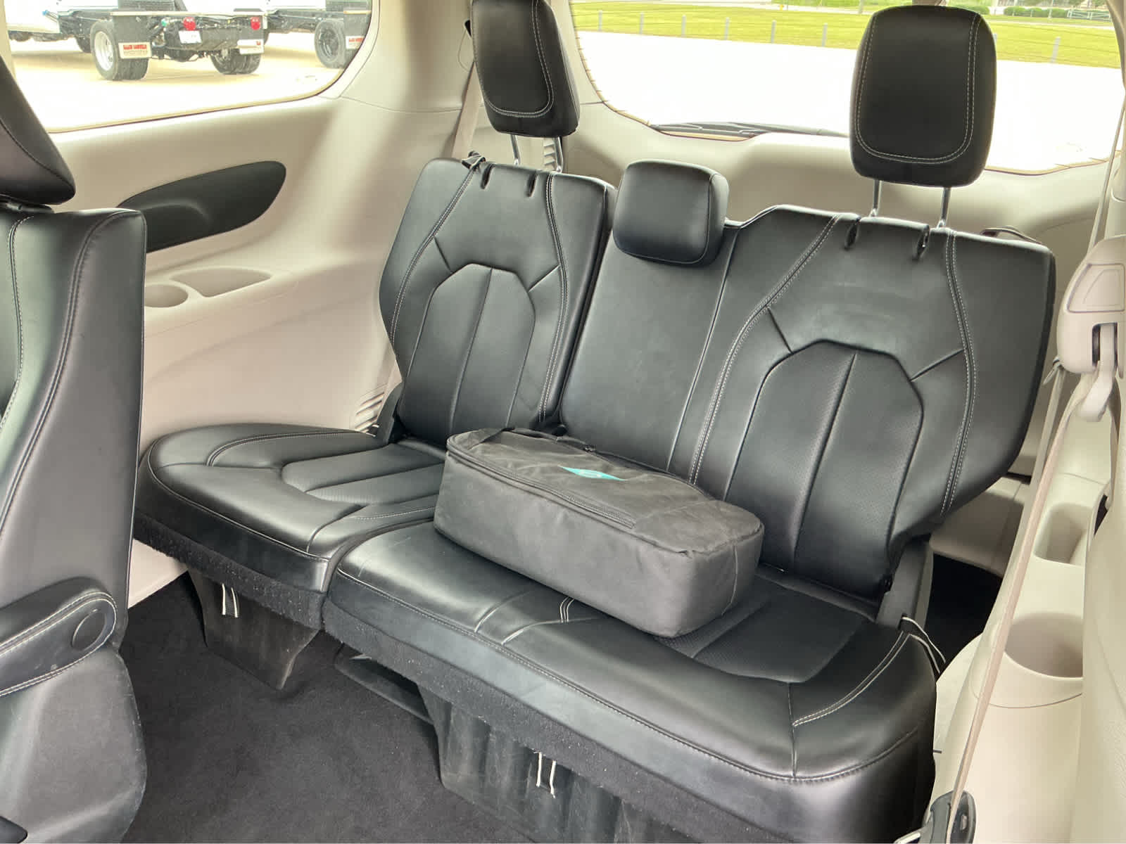 Used Car 2023 Chrysler Pacifica  Hybrid Touring L For Sale Under $35,000 In Waco, Texas