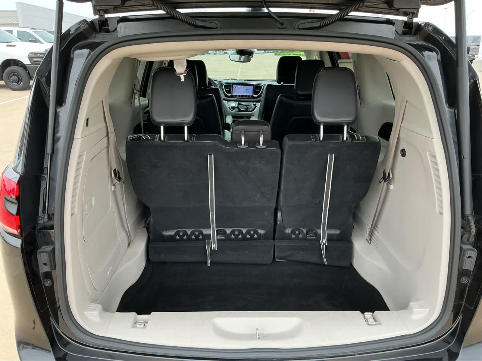 Used Car 2023 Chrysler Pacifica  Hybrid Touring L For Sale Under $35,000 In Waco, Texas