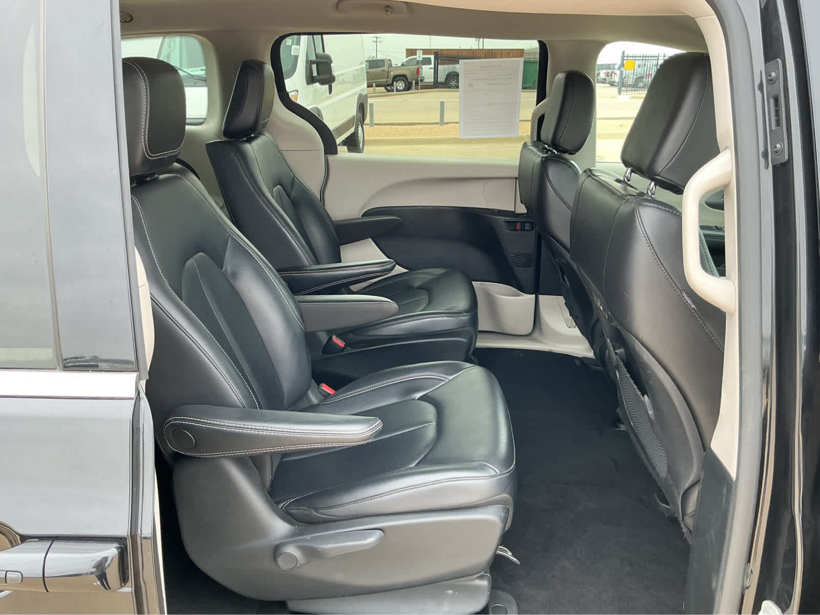 Used Car 2023 Chrysler Pacifica  Hybrid Touring L For Sale Under $35,000 In Waco, Texas