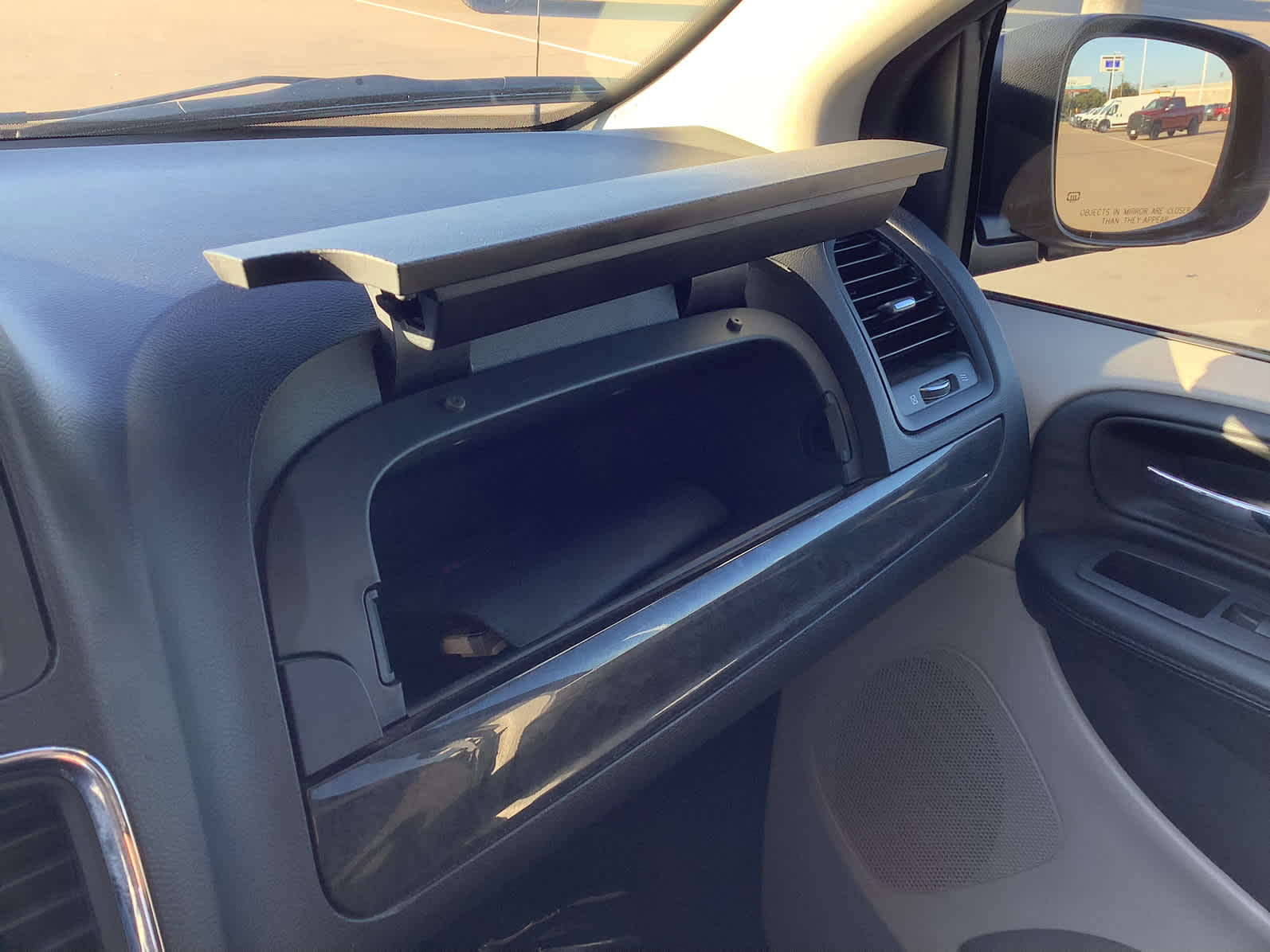Used Car 2019 Dodge Grand Caravan  Se For Sale Under $12,000 In Waco, Texas