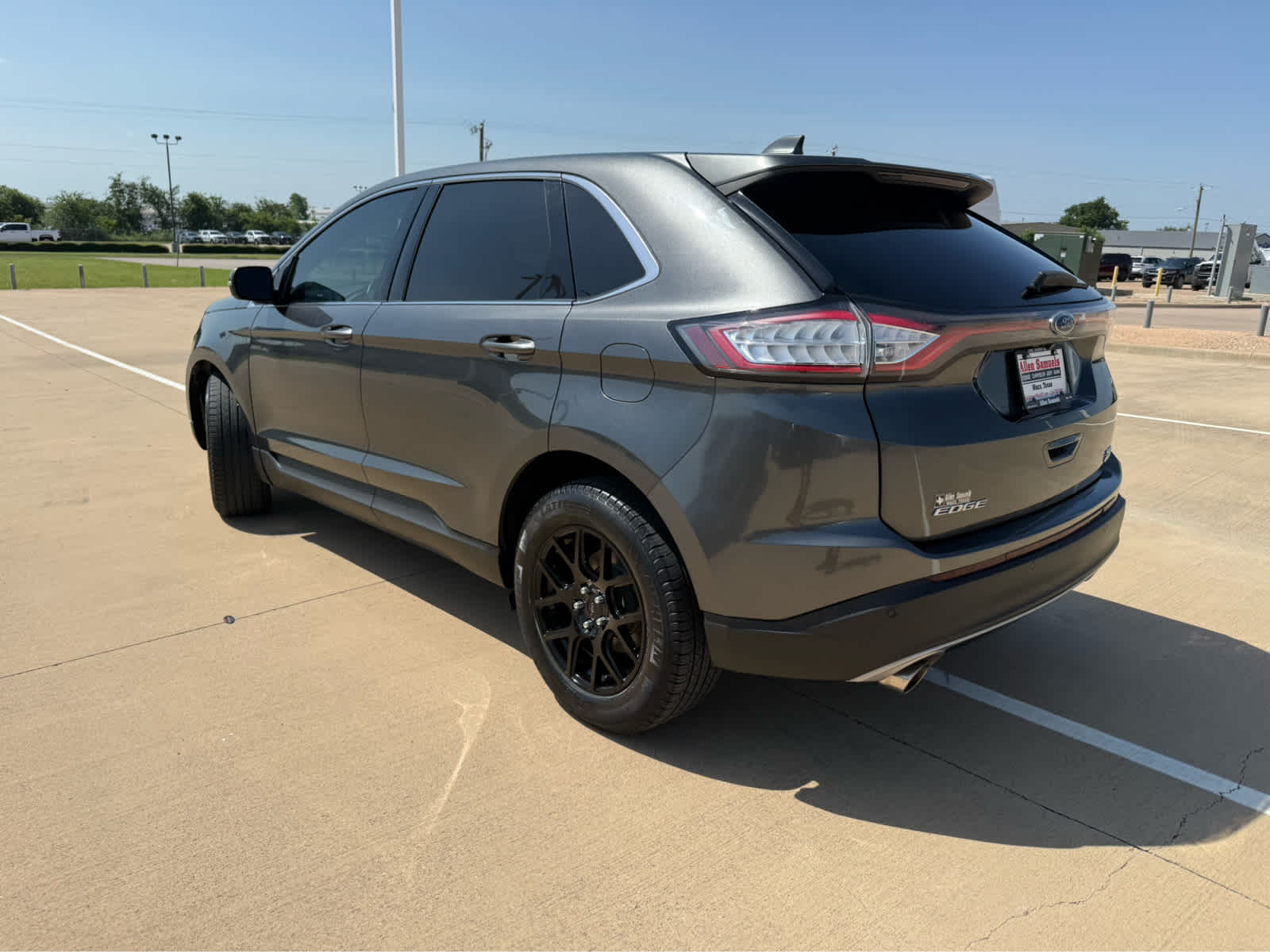 used 2018 Ford Edge car, priced at $15,900