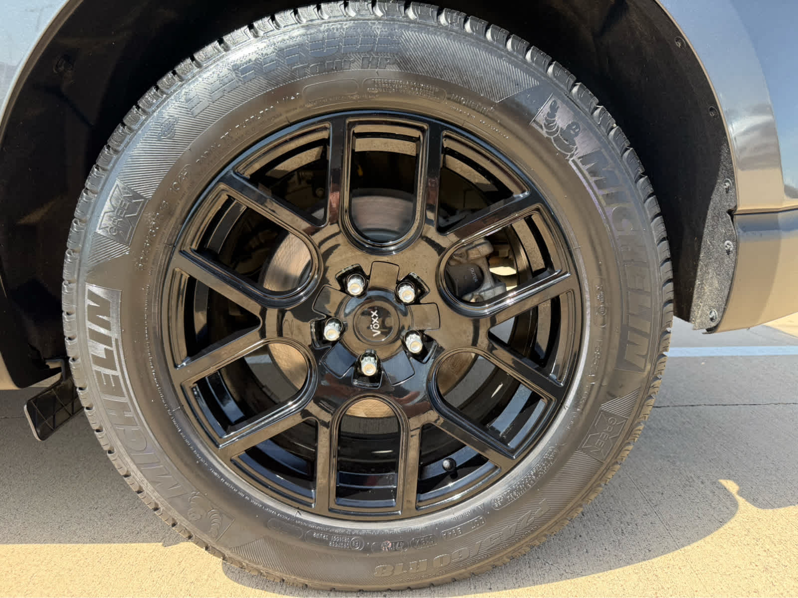 used 2018 Ford Edge car, priced at $15,900