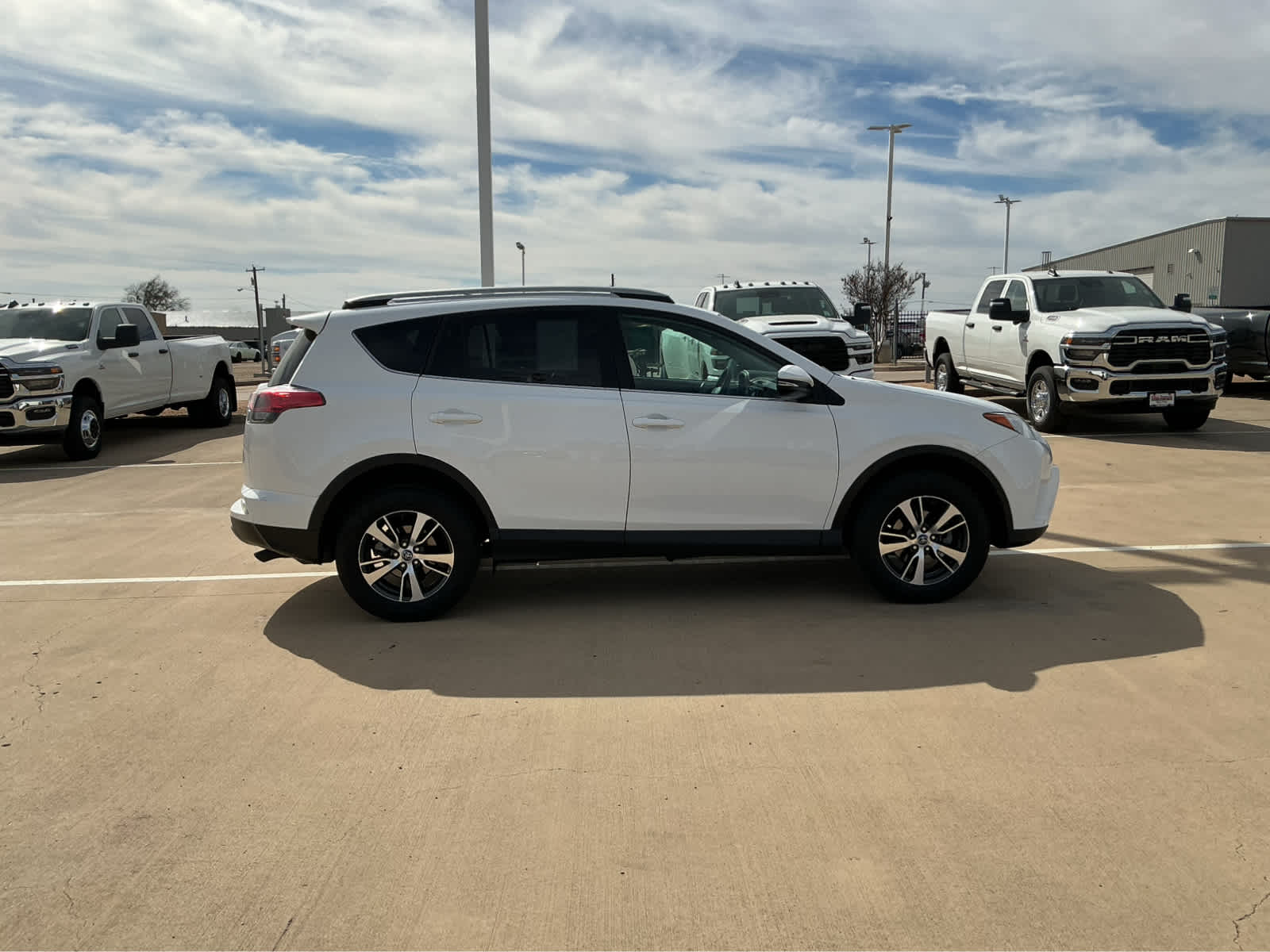 Used Car 2018 Toyota Rav4  Xle For Sale Under $25,000 In Waco, Texas