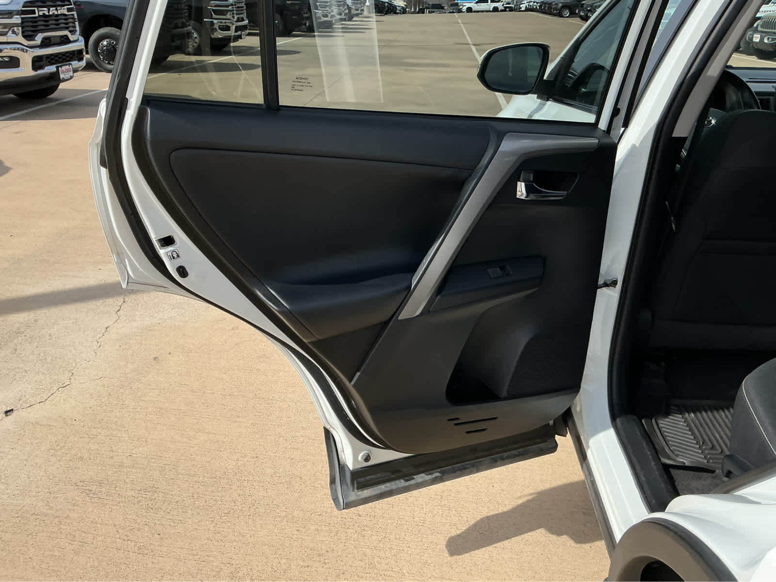 Used Car 2018 Toyota Rav4  Xle For Sale Under $25,000 In Waco, Texas