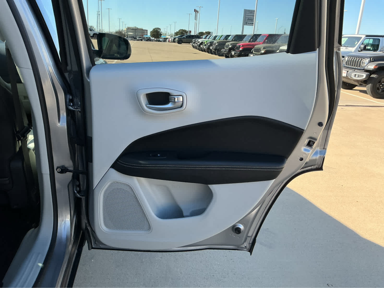 Used Car 2018 Jeep Compass  Latitude W/sun/wheel Pkg For Sale Under $20,000 In Waco, Texas