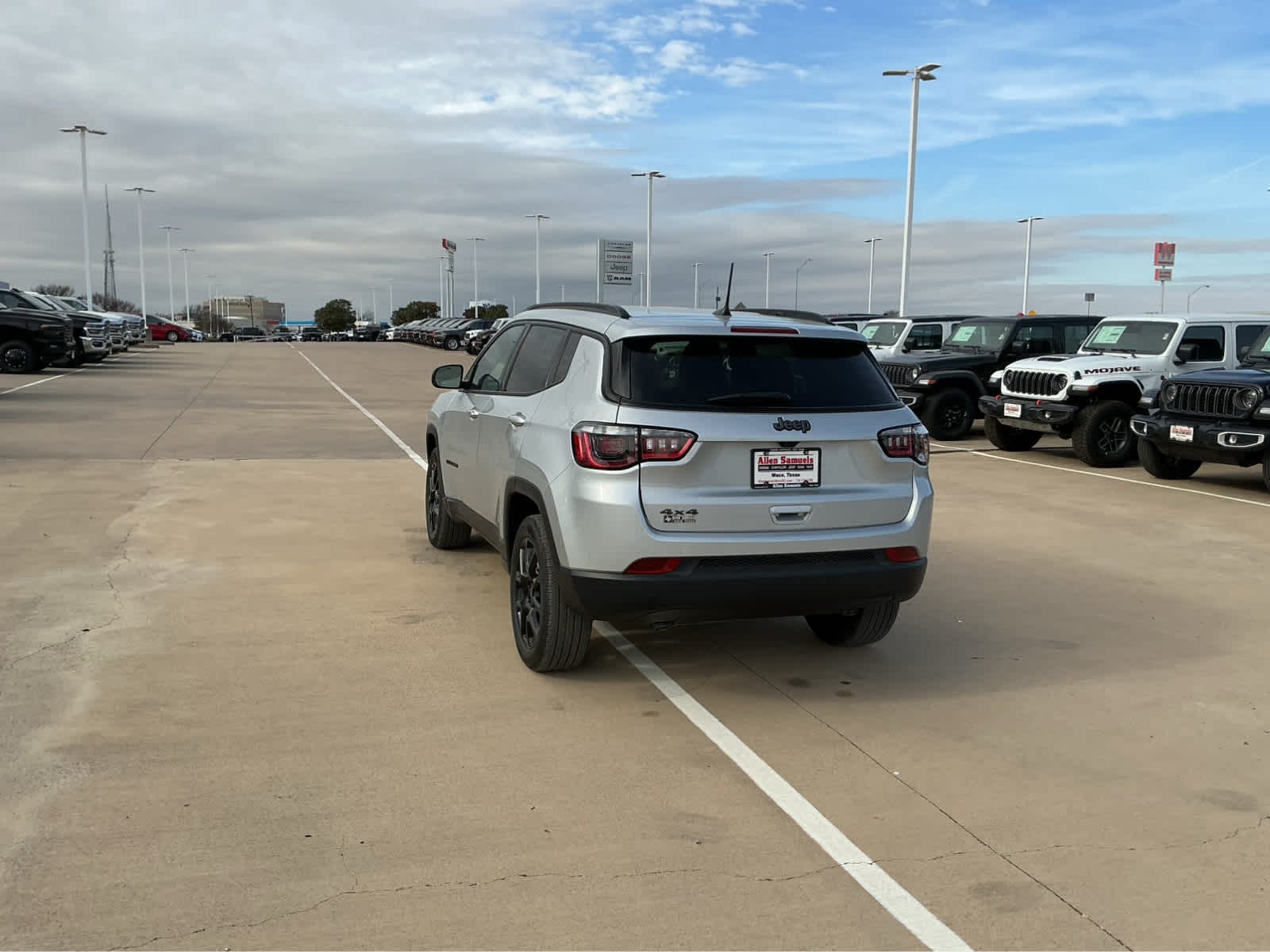 new 2026 Jeep Compass car, priced at $33,805