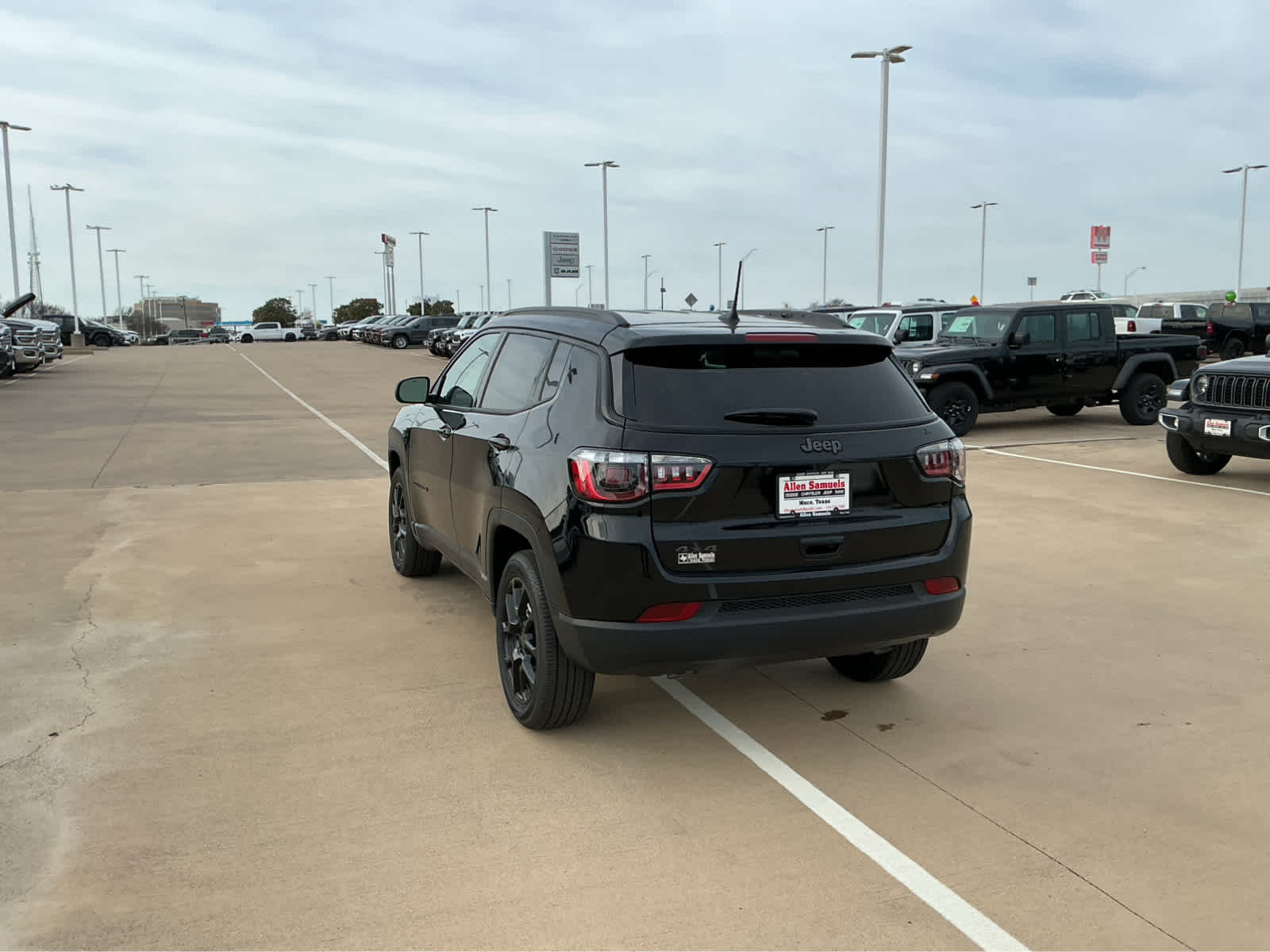 new 2026 Jeep Compass car, priced at $33,805