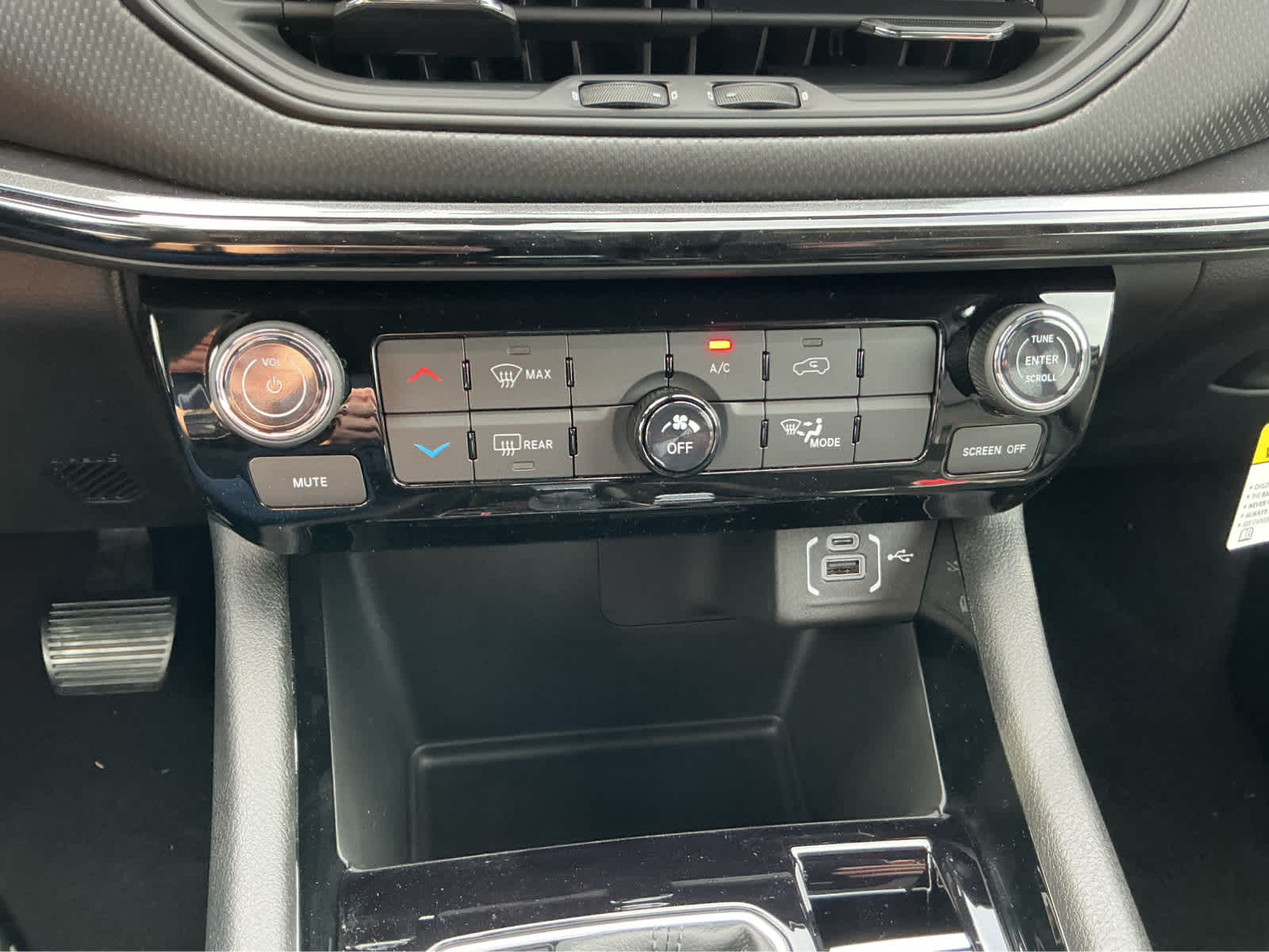 new 2026 Jeep Compass car, priced at $33,805