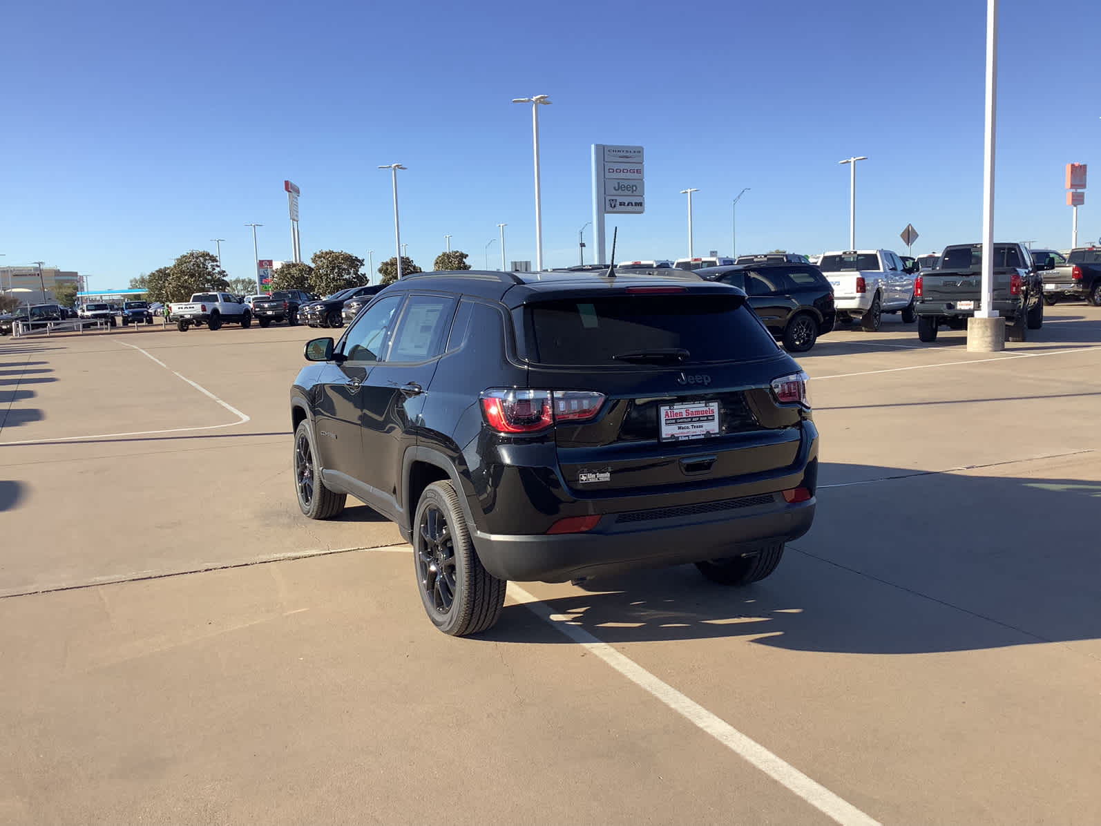 new 2026 Jeep Compass car, priced at $30,726