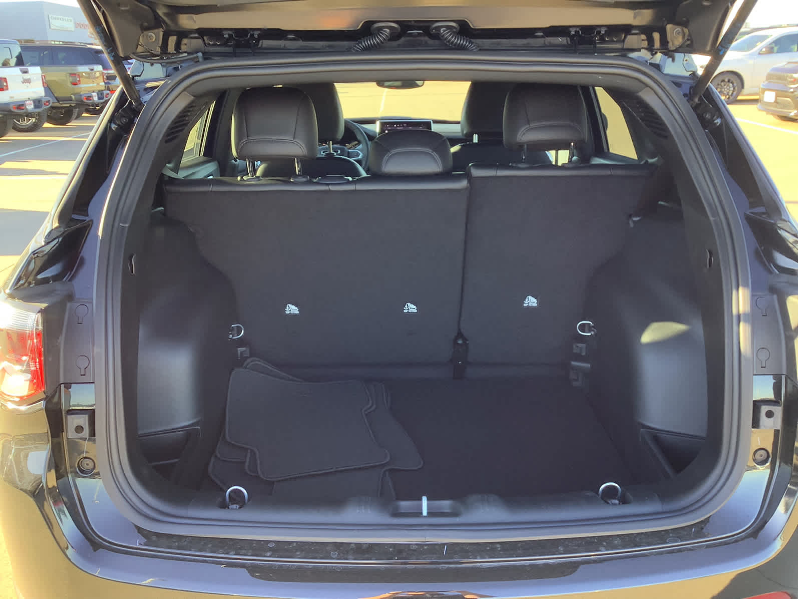 new 2026 Jeep Compass car, priced at $30,726