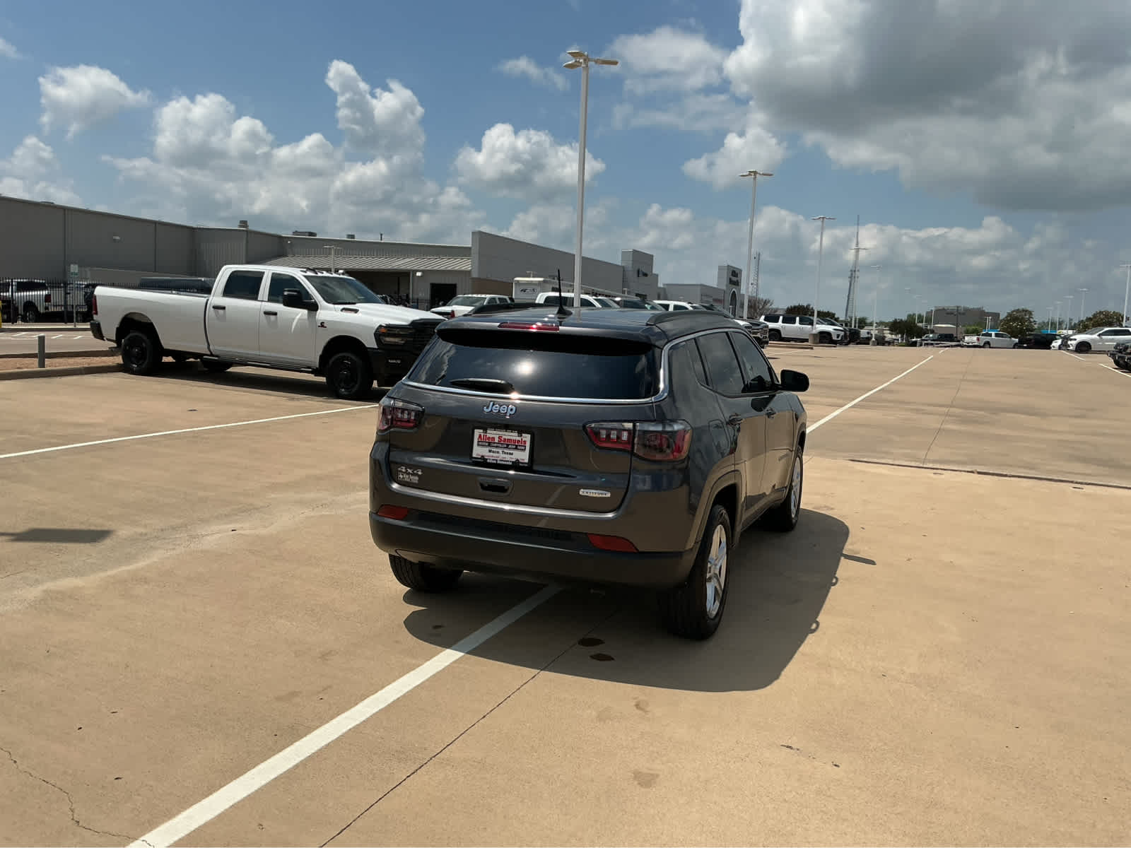 Used Car 2023 Jeep Compass  Latitude For Sale Under $30,000 In Waco, Texas