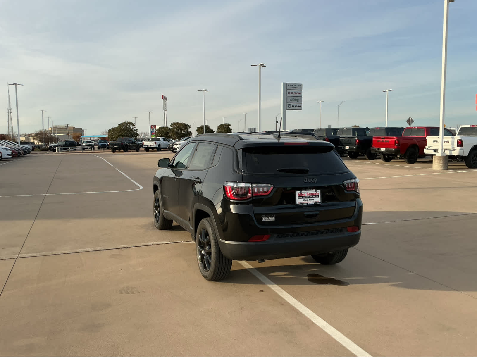 new 2026 Jeep Compass car, priced at $33,805