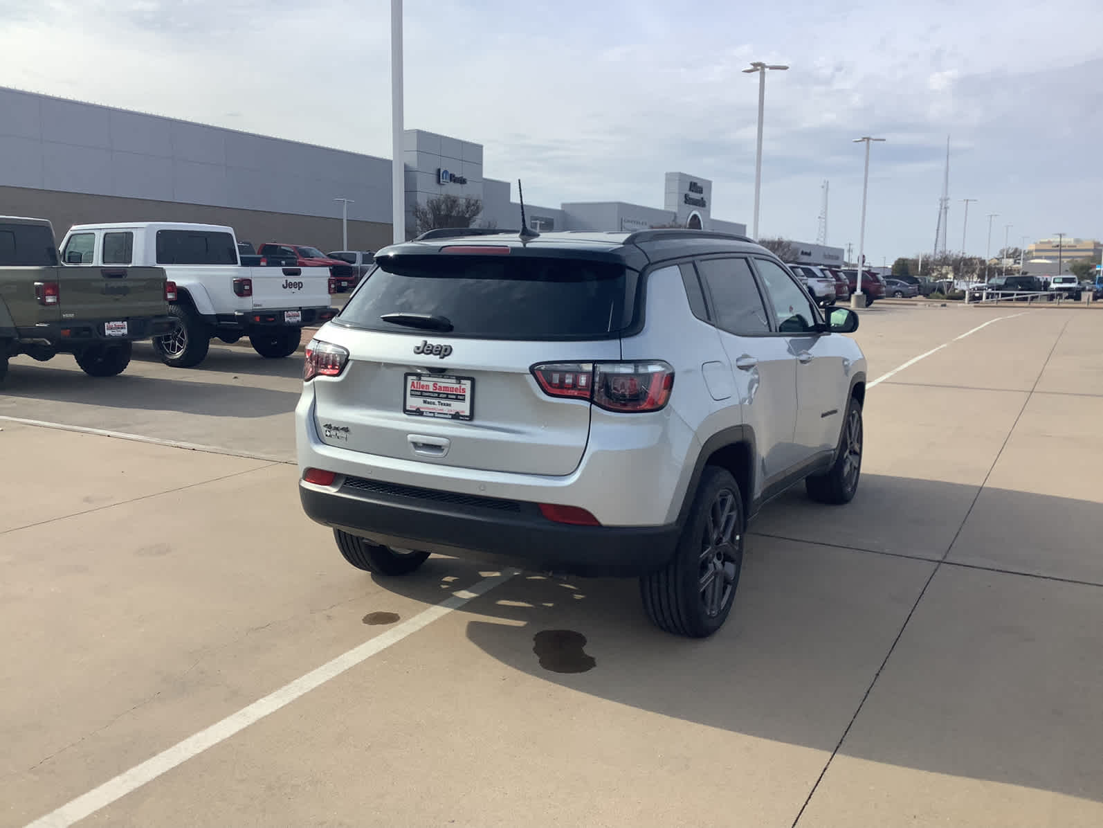 new 2026 Jeep Compass car, priced at $34,770