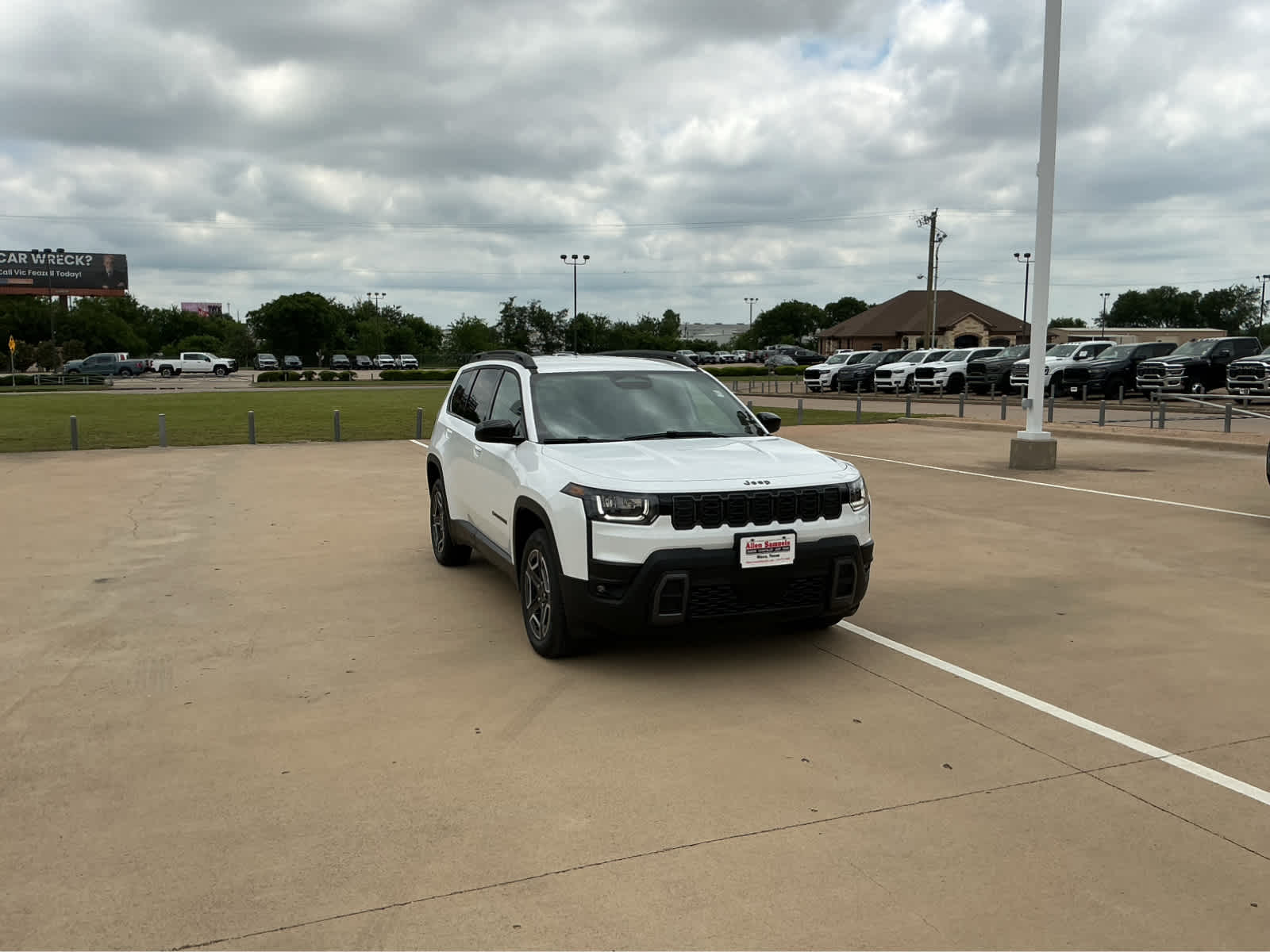 new 2026 Jeep Cherokee car, priced at $40,220