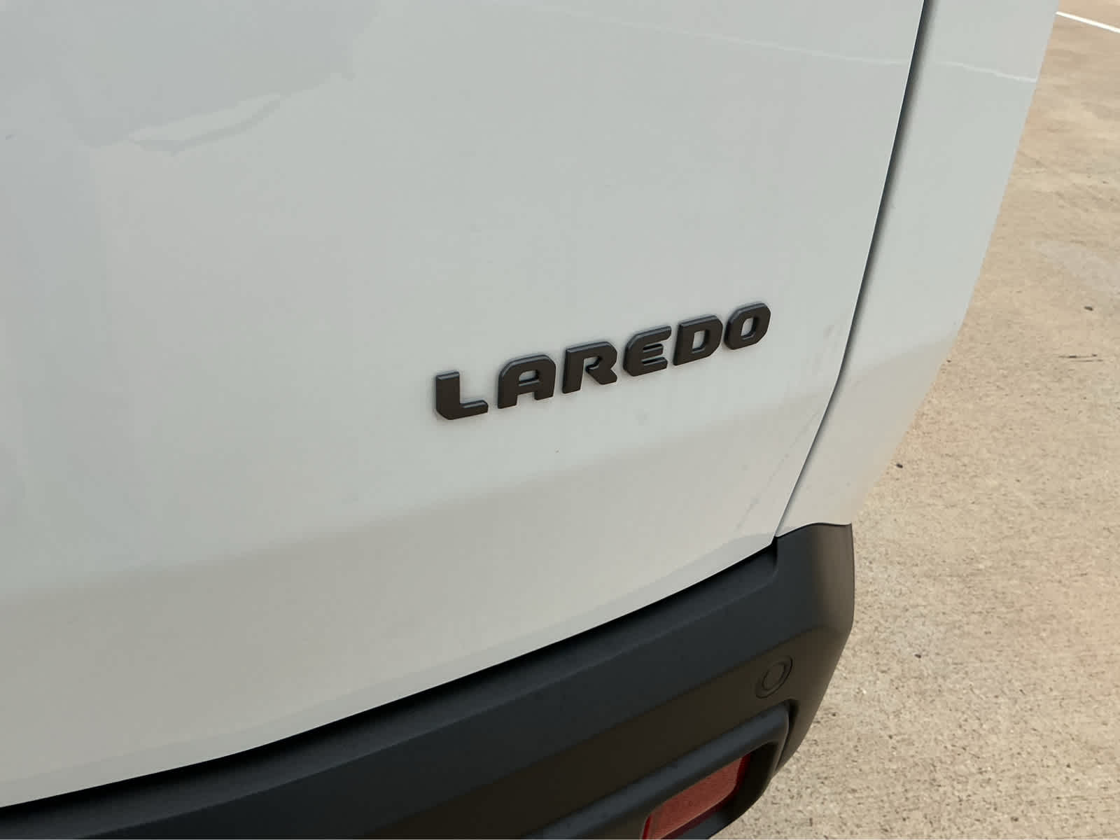 new 2026 Jeep Cherokee car, priced at $40,220