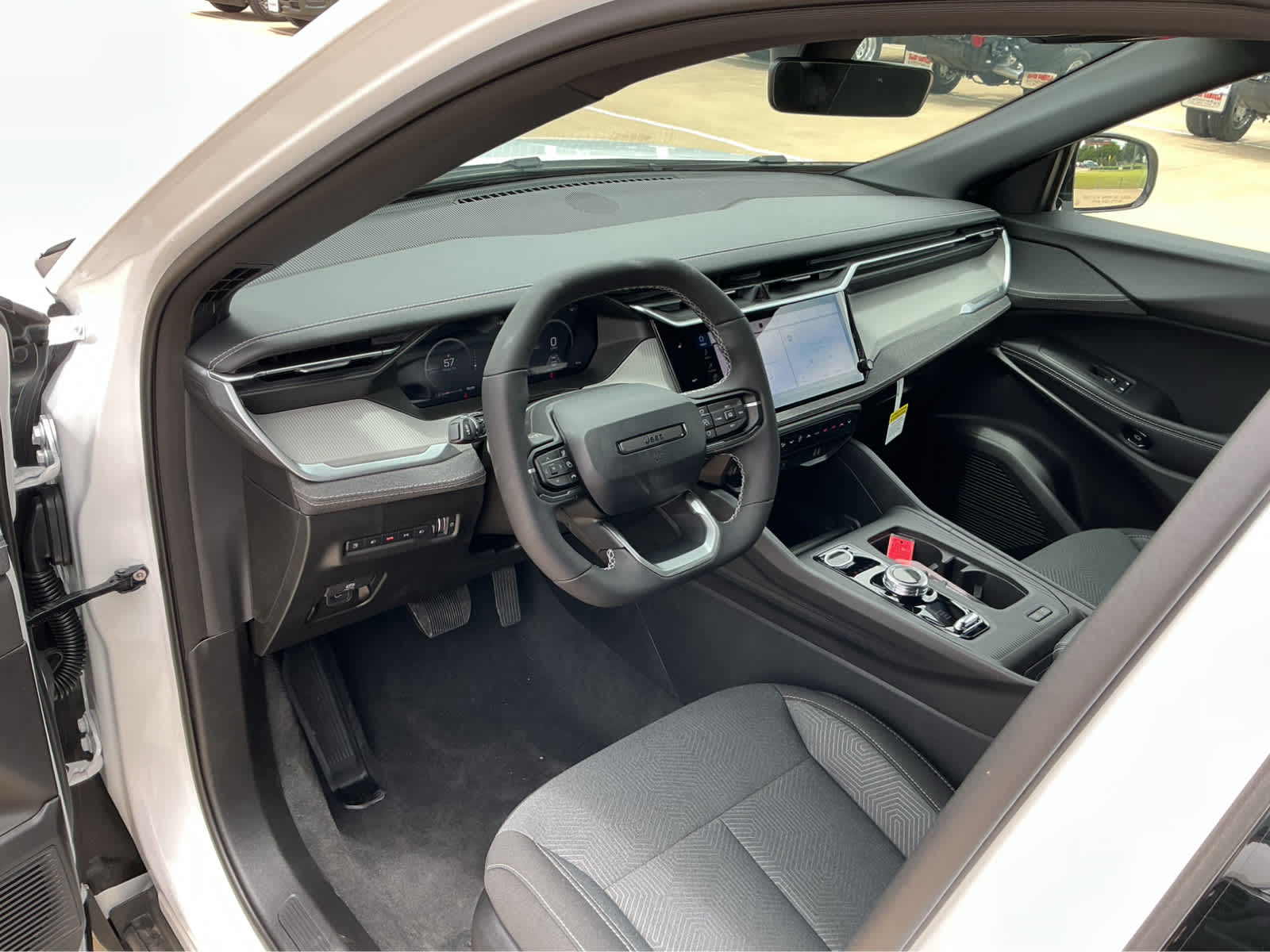 new 2026 Jeep Cherokee car, priced at $40,220