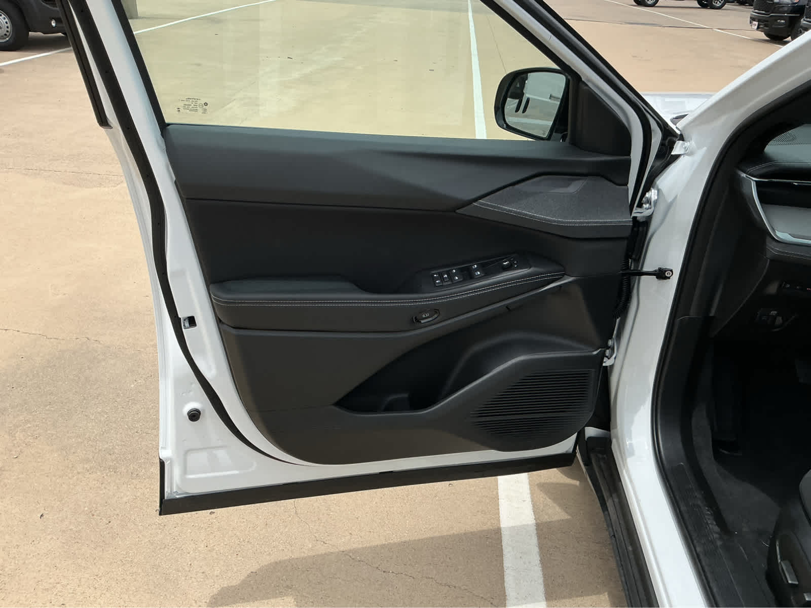 new 2026 Jeep Cherokee car, priced at $40,220