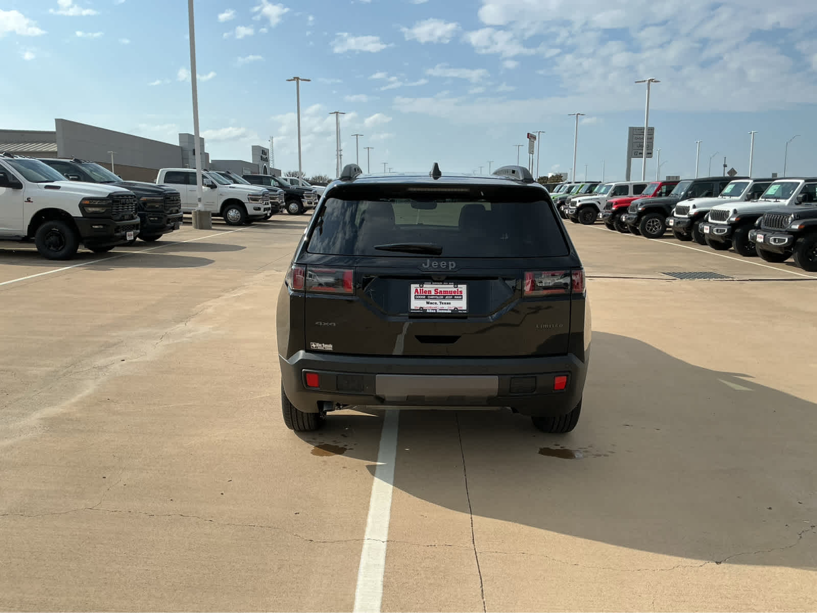 new 2026 Jeep Cherokee car, priced at $41,488