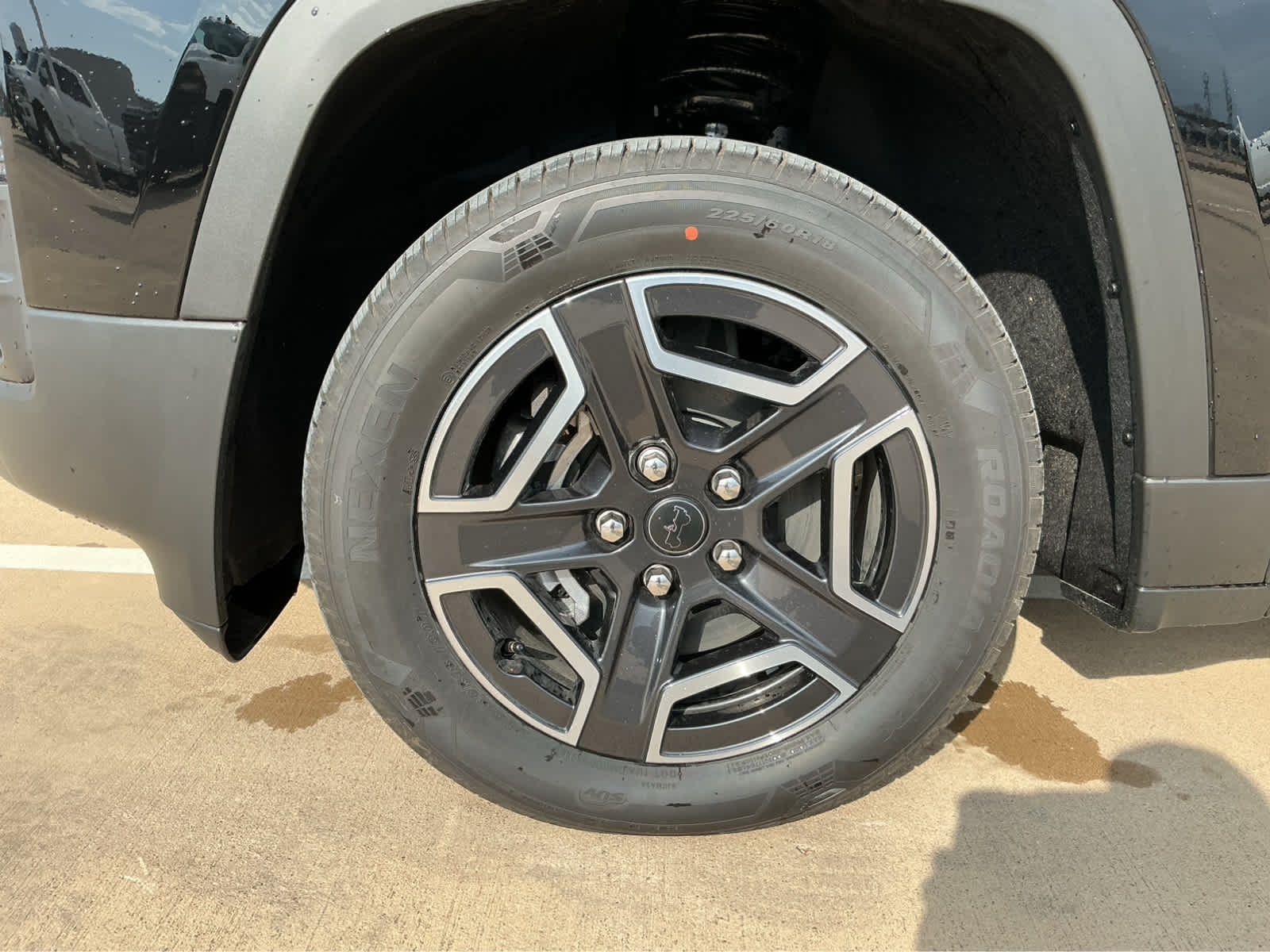 new 2026 Jeep Cherokee car, priced at $41,488