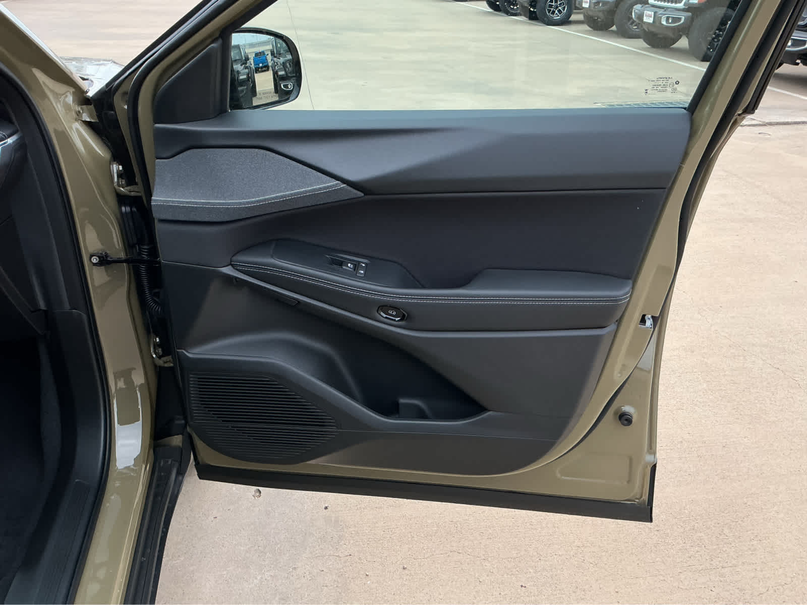 new 2026 Jeep Cherokee car, priced at $40,815