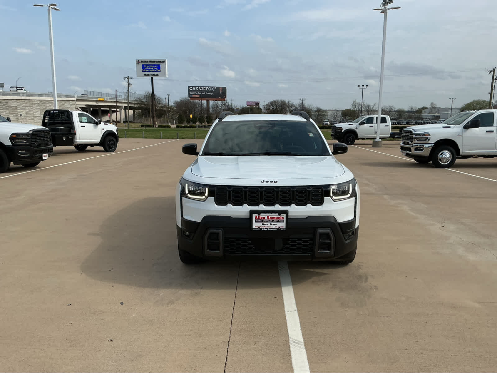 new 2026 Jeep Cherokee car, priced at $40,220