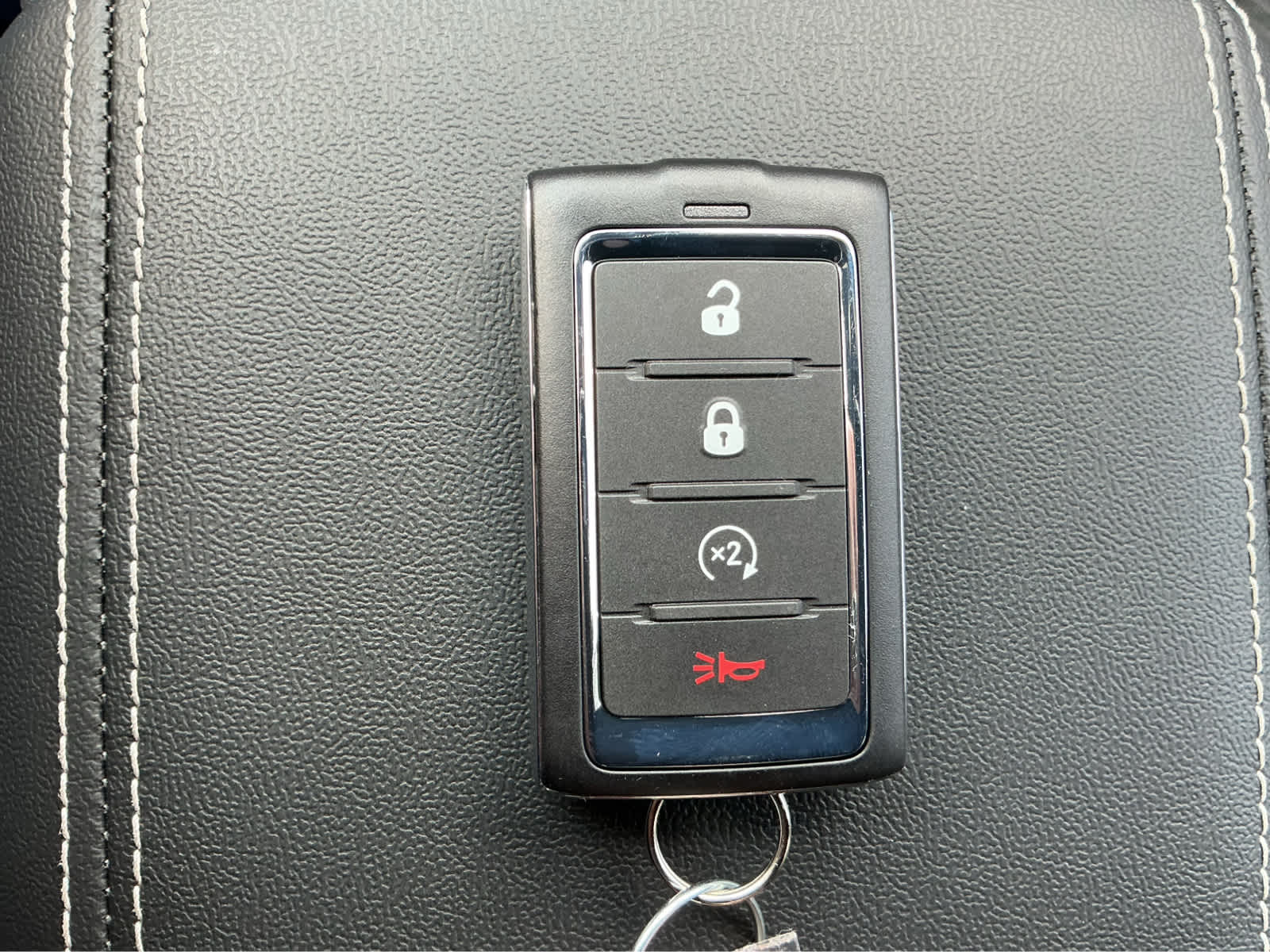 new 2026 Jeep Cherokee car, priced at $40,220