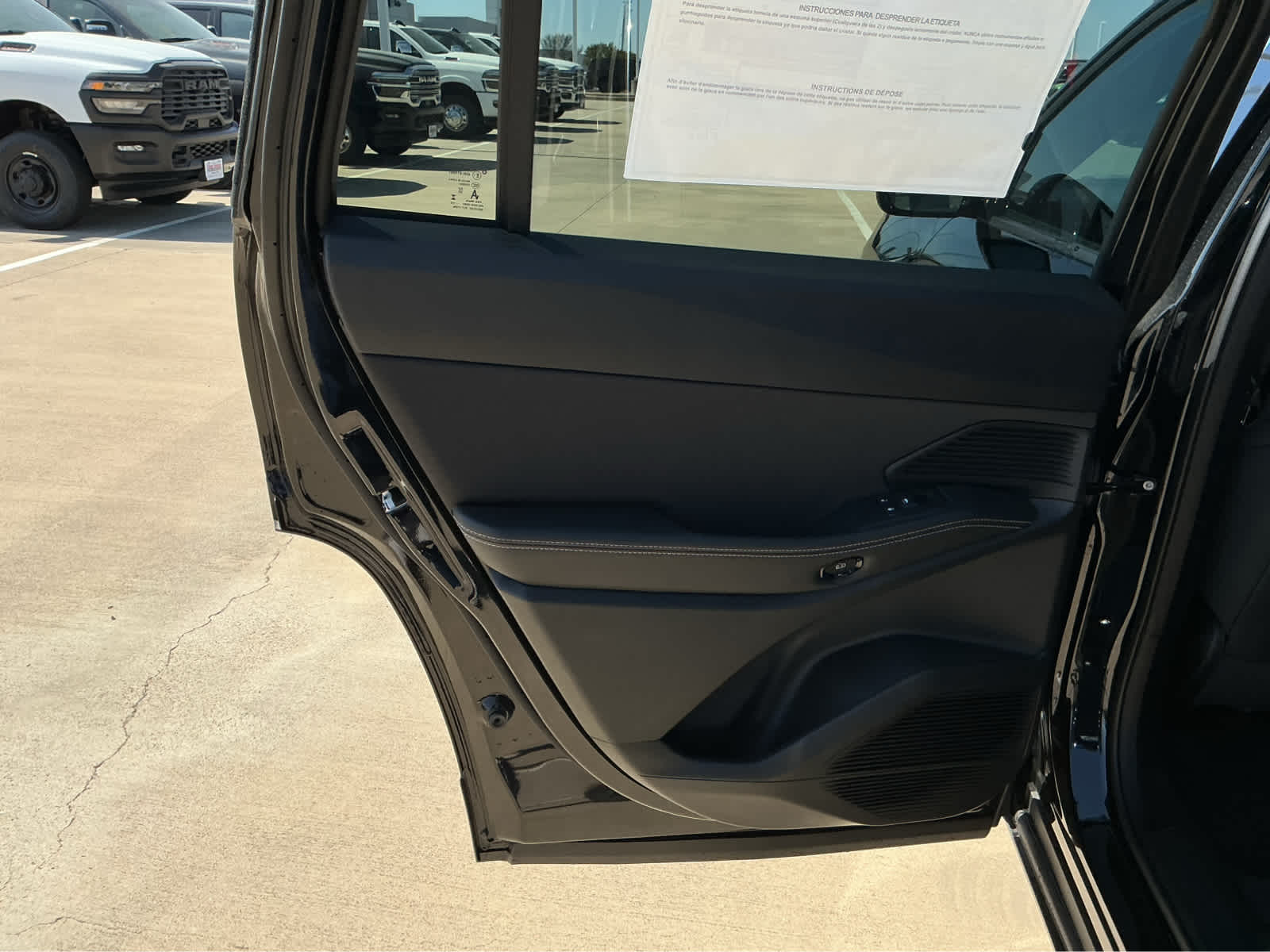 new 2026 Jeep Cherokee car, priced at $38,173