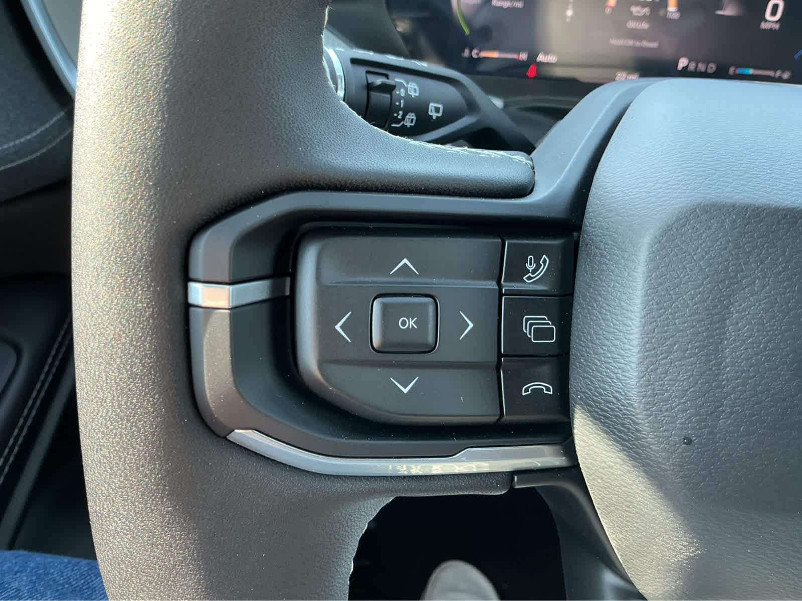 new 2026 Jeep Cherokee car, priced at $38,173