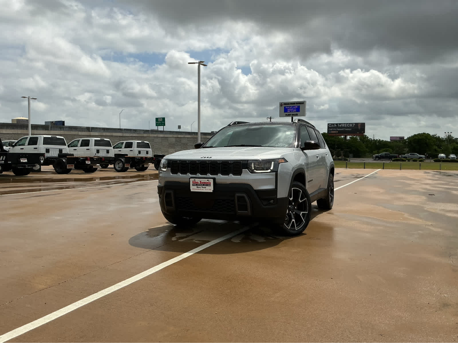 new 2026 Jeep Cherokee car, priced at $45,815