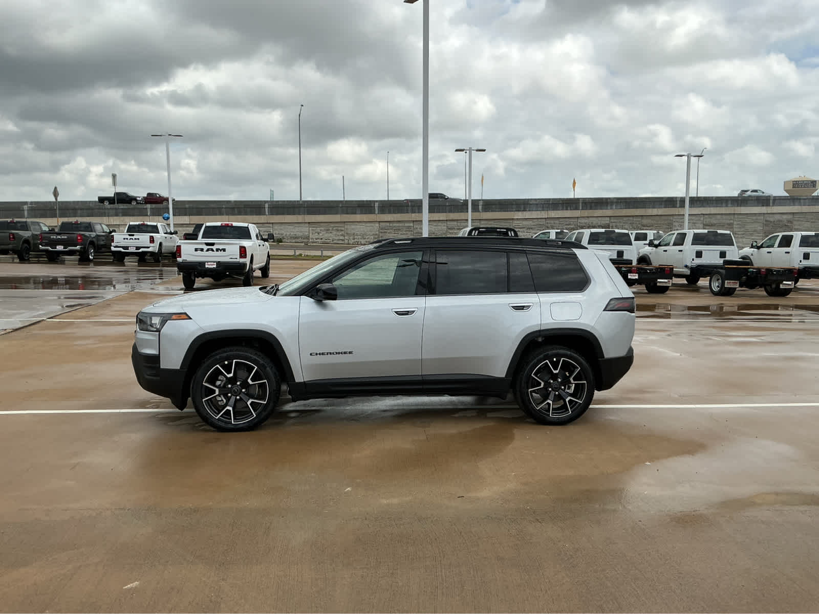 new 2026 Jeep Cherokee car, priced at $45,815