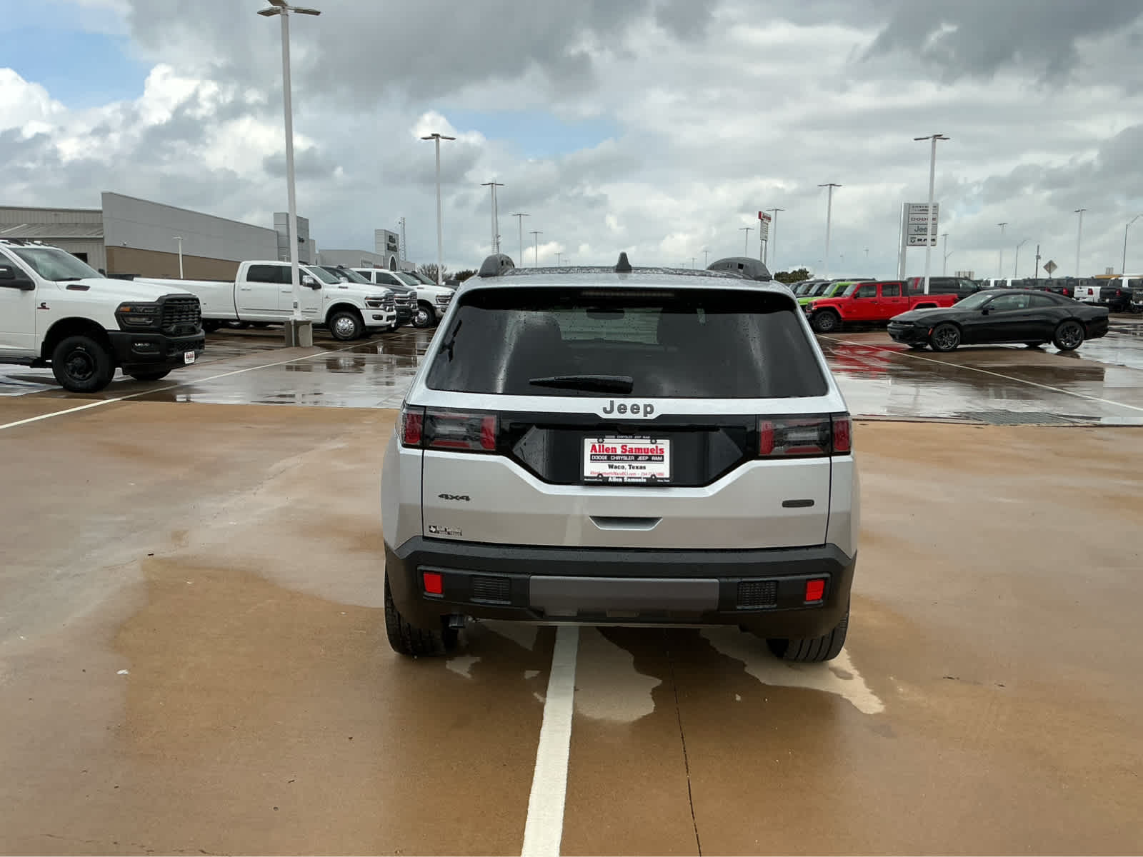 new 2026 Jeep Cherokee car, priced at $45,815