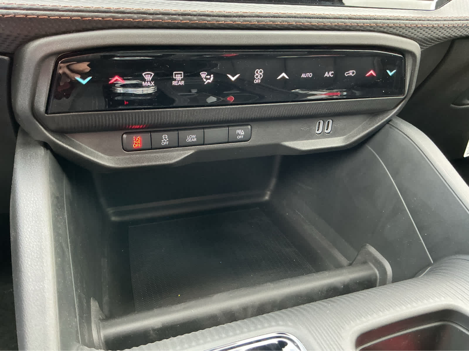 new 2026 Jeep Cherokee car, priced at $45,815