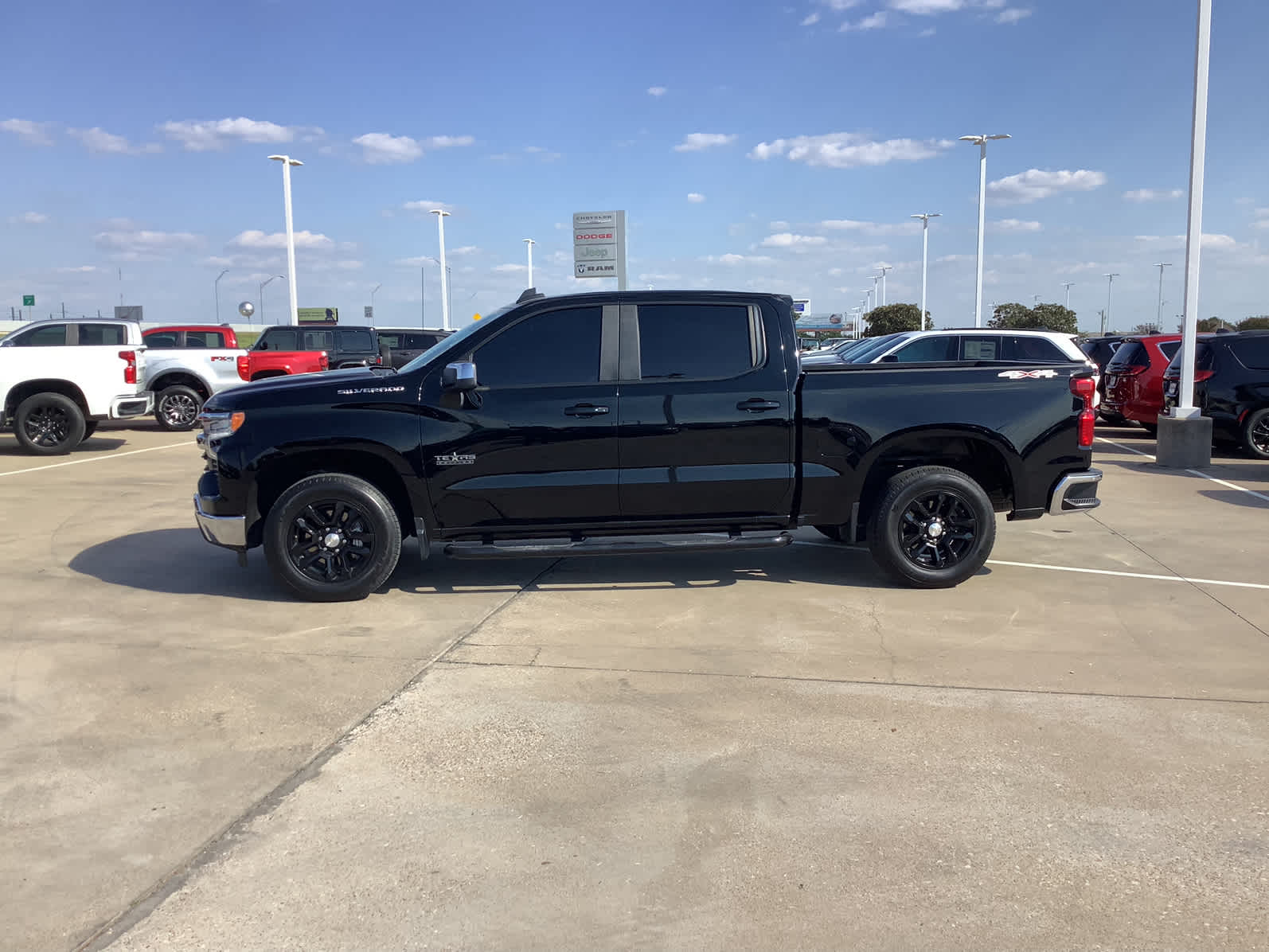 Used Car 2023 Chevrolet Silverado 1500  Crew Pickup Lt 4wd Crew Cab 147 Four Wheel Drive For Sale Under $50,000 In Waco, Texas