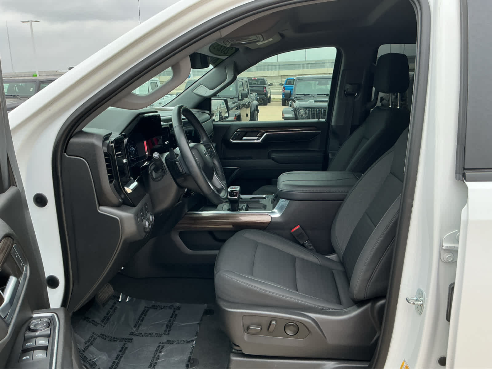 Used Car 2023 Chevrolet Silverado 1500  Lt Trail Boss For Sale Under $50,000 In Waco, Texas